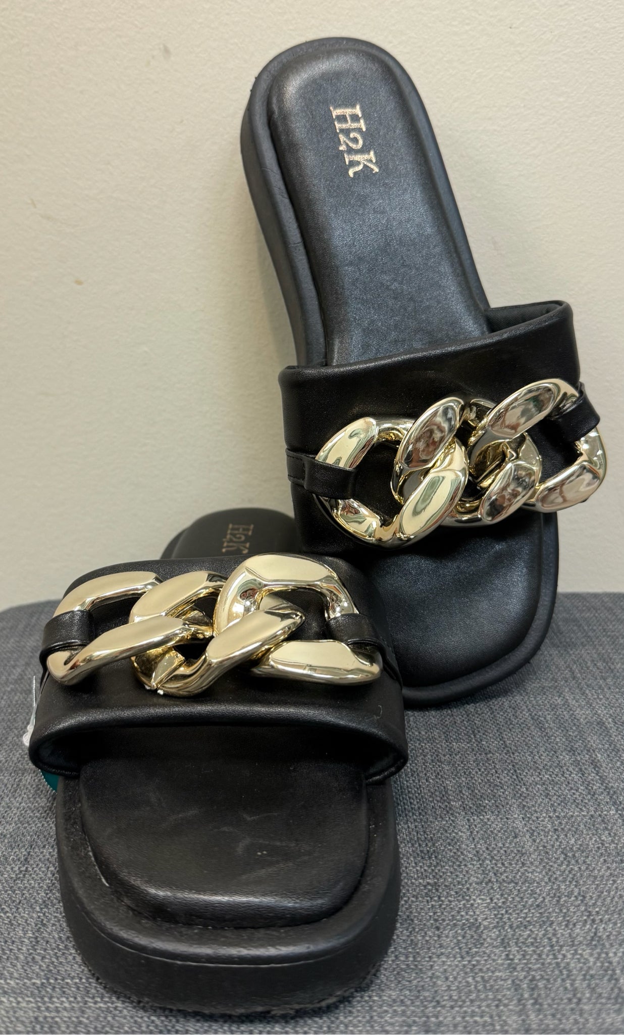 9 H2K Black Sandals
