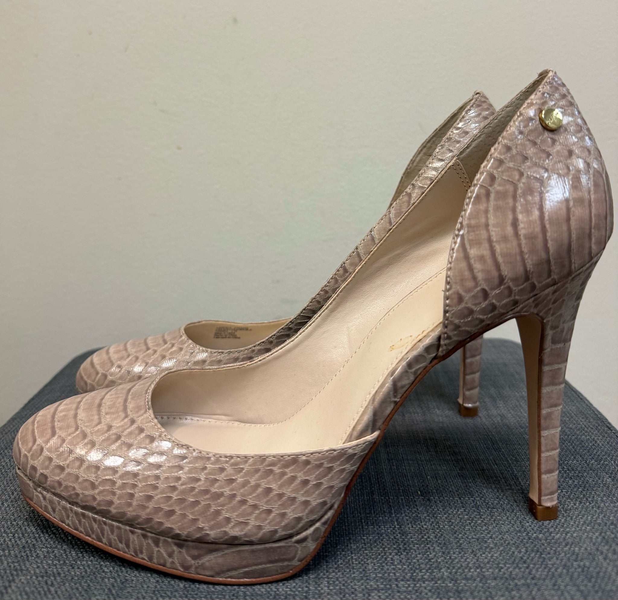 9.5 CALVIN KLEIN TAN SNAKE SHOES