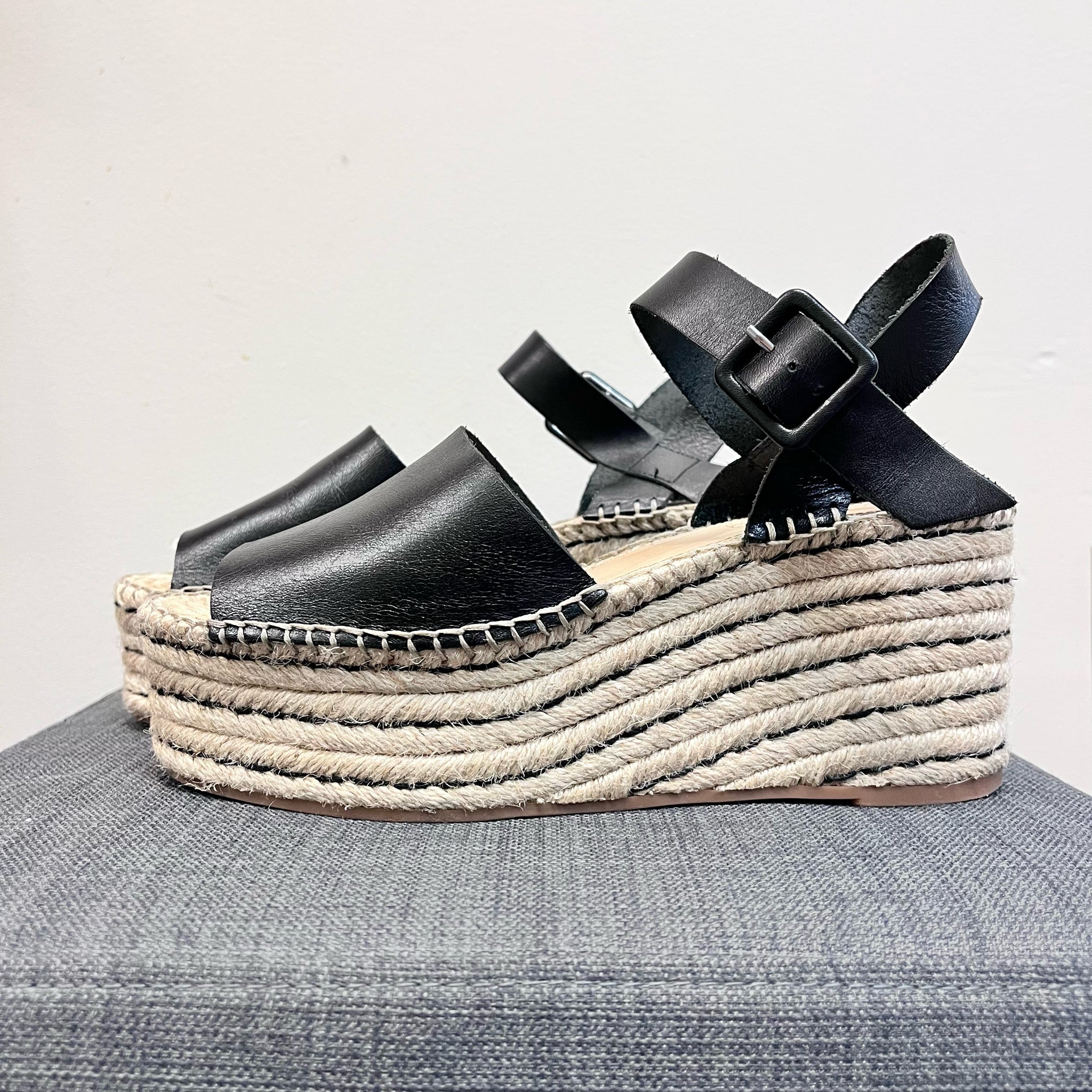 ANTONIO MELANI 8.5 Black Sandals