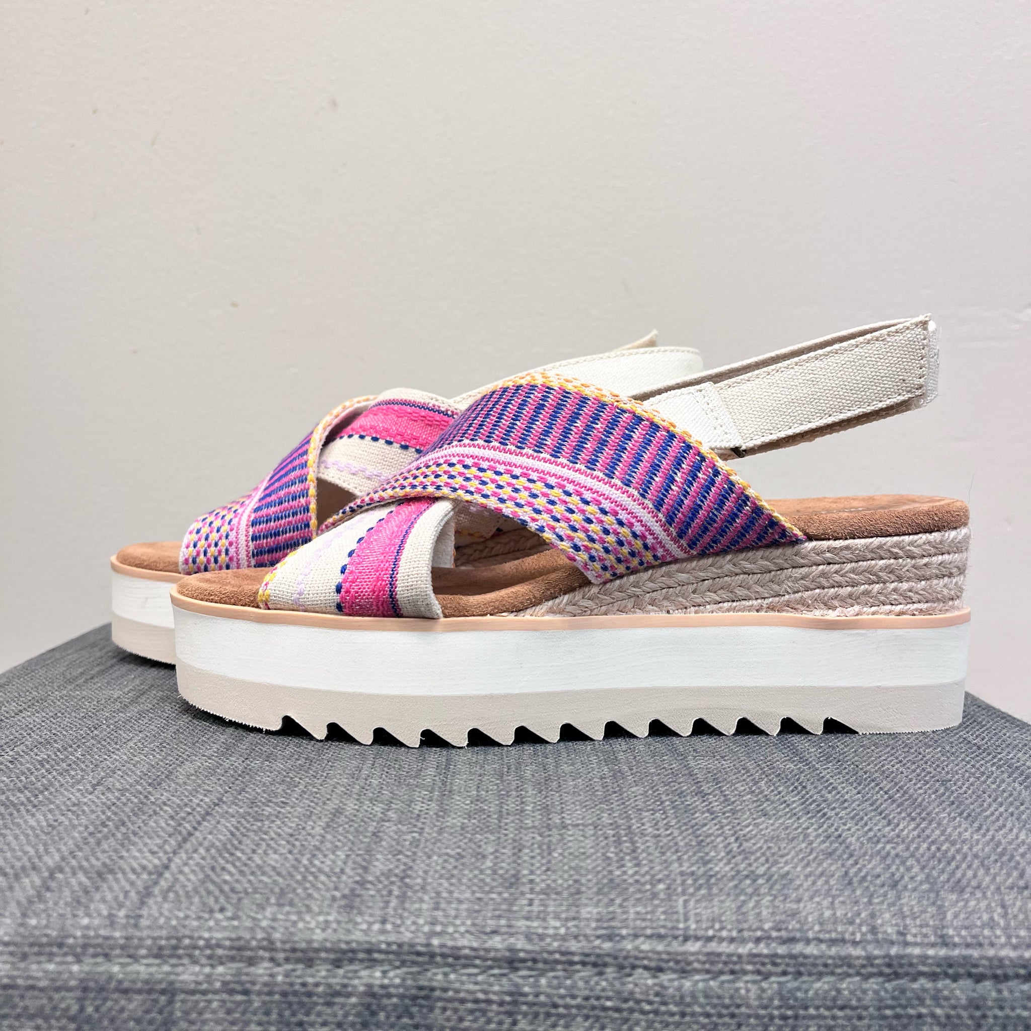 TOMS 5.5 PINK AND PURPLE Sandals
