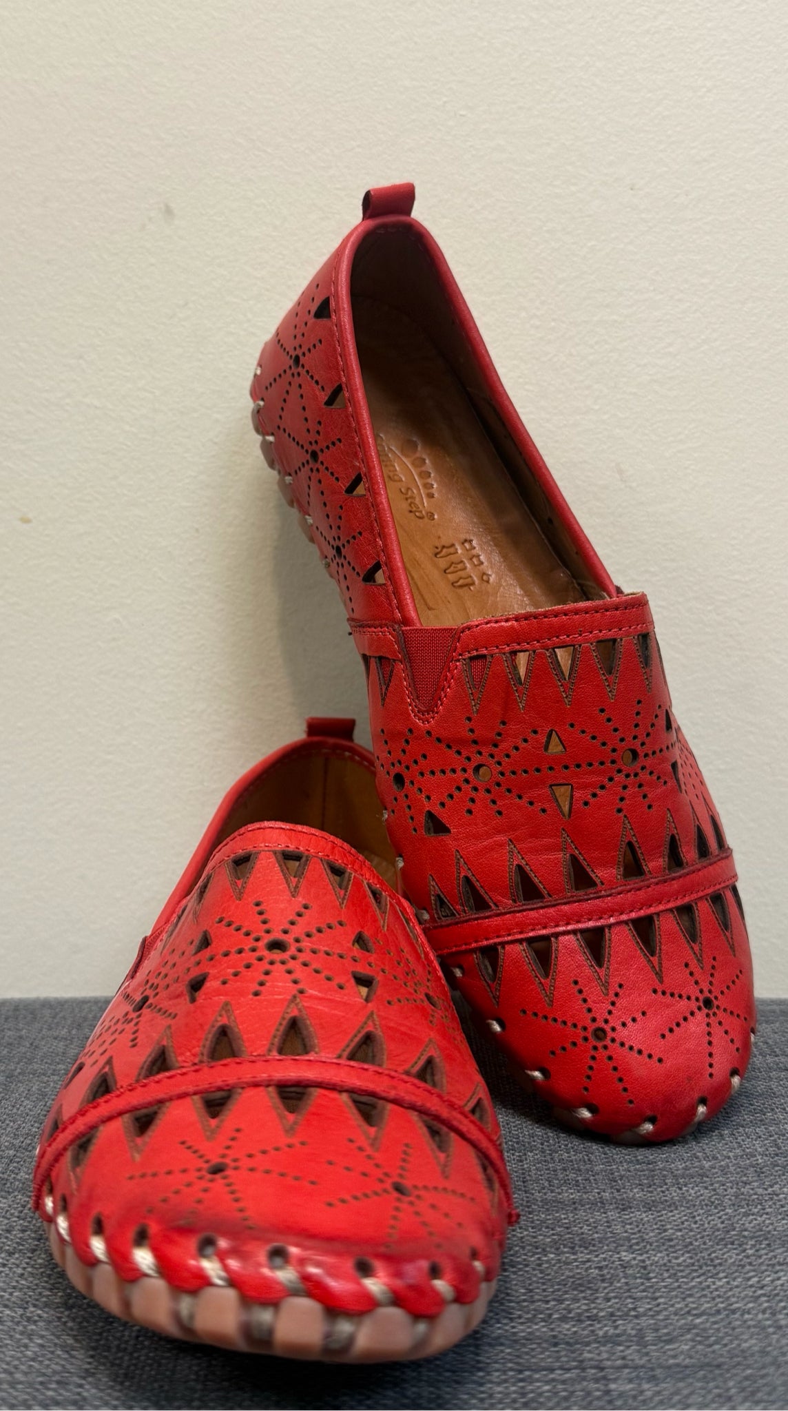 7.5 SPRING STEP Red SHOES