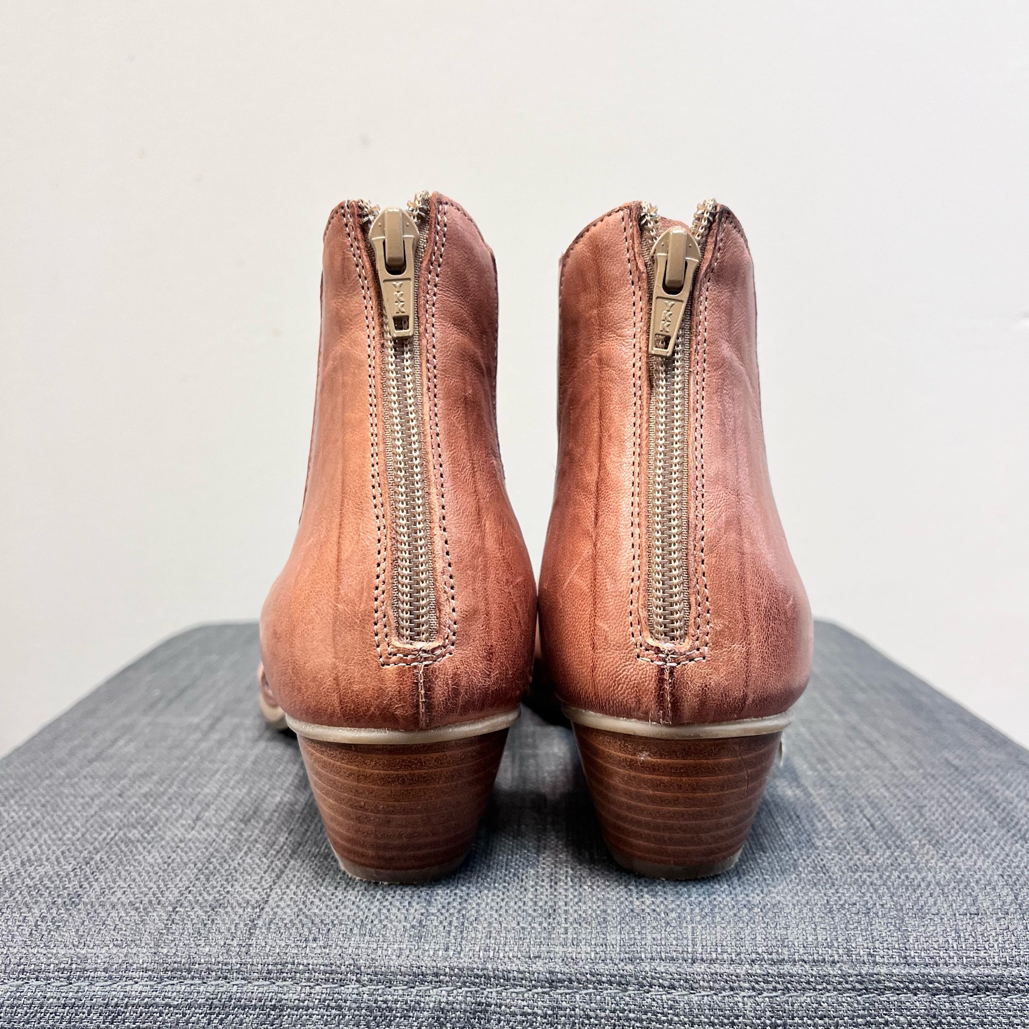 MENTHA 8.5 Brown Sandals