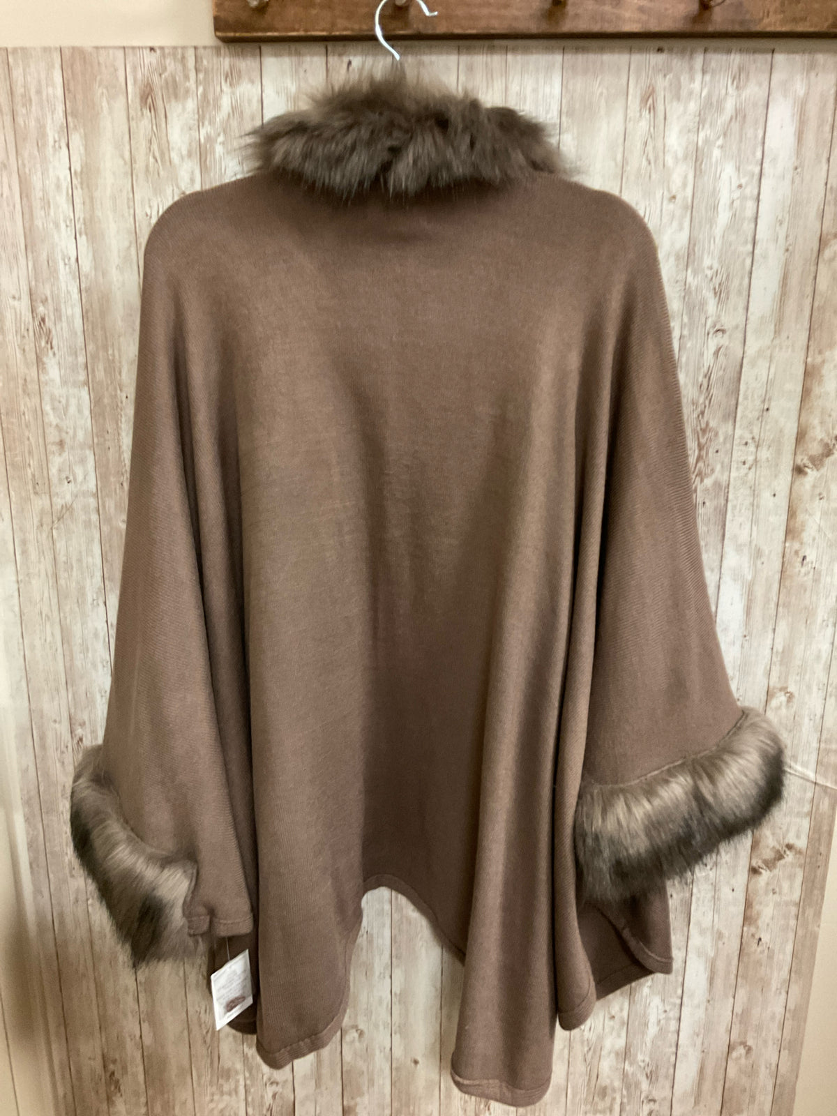 Size One Size DOLCE CABO Brown Poncho