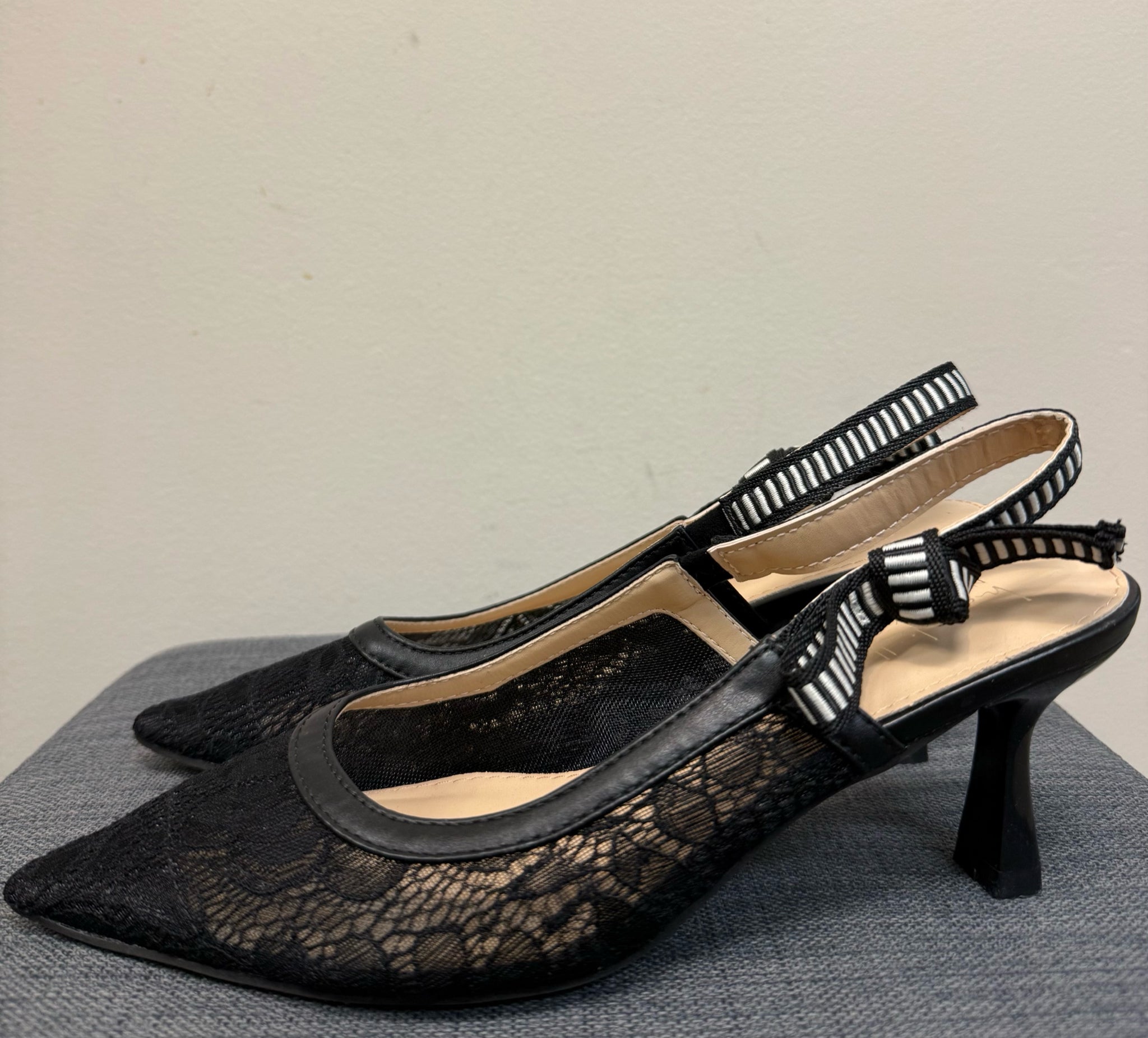 7.5 NICOLE MILLER Black Lace SHOES