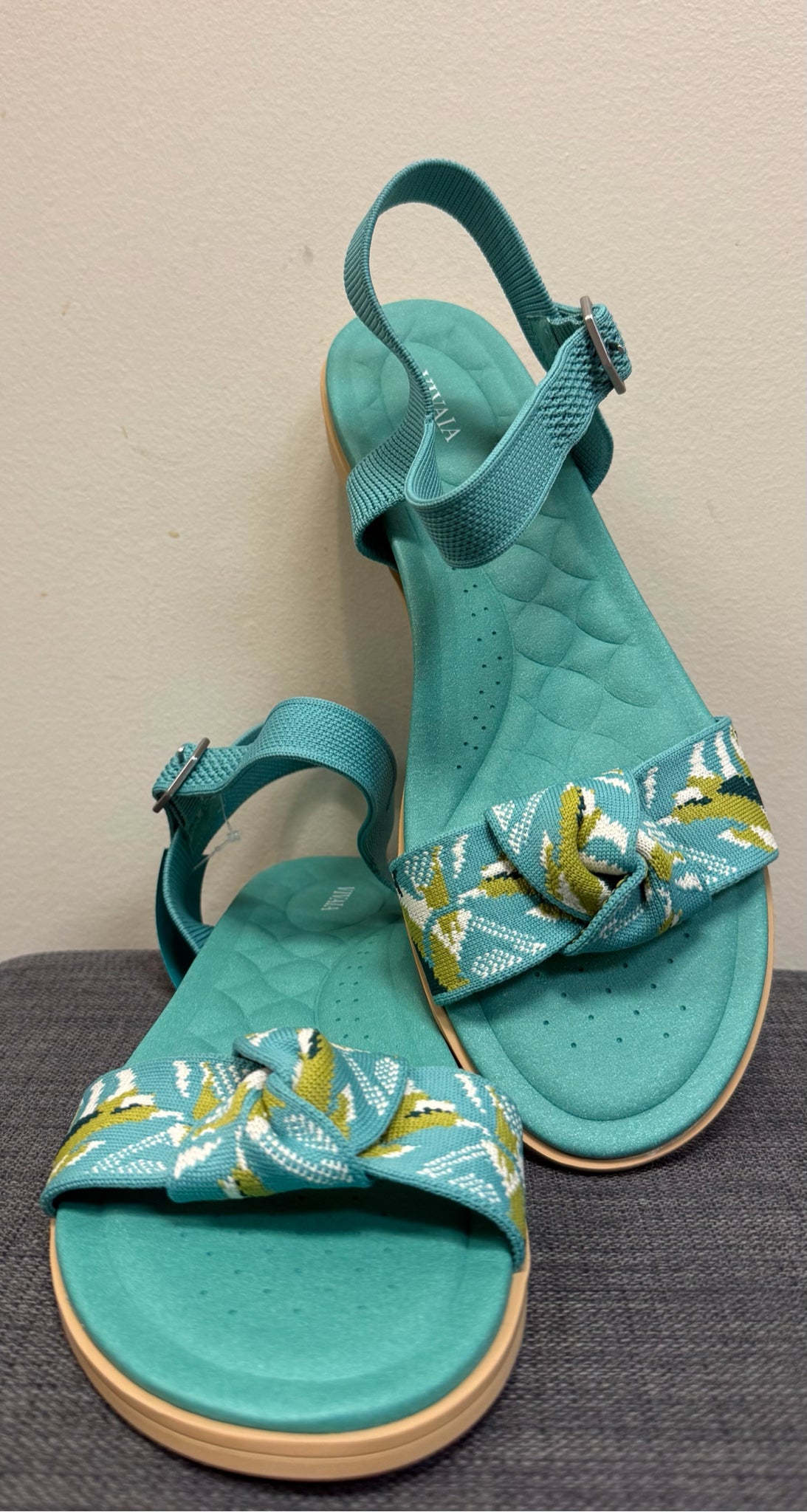 10.5 VIVAIA Turquoise Sandals