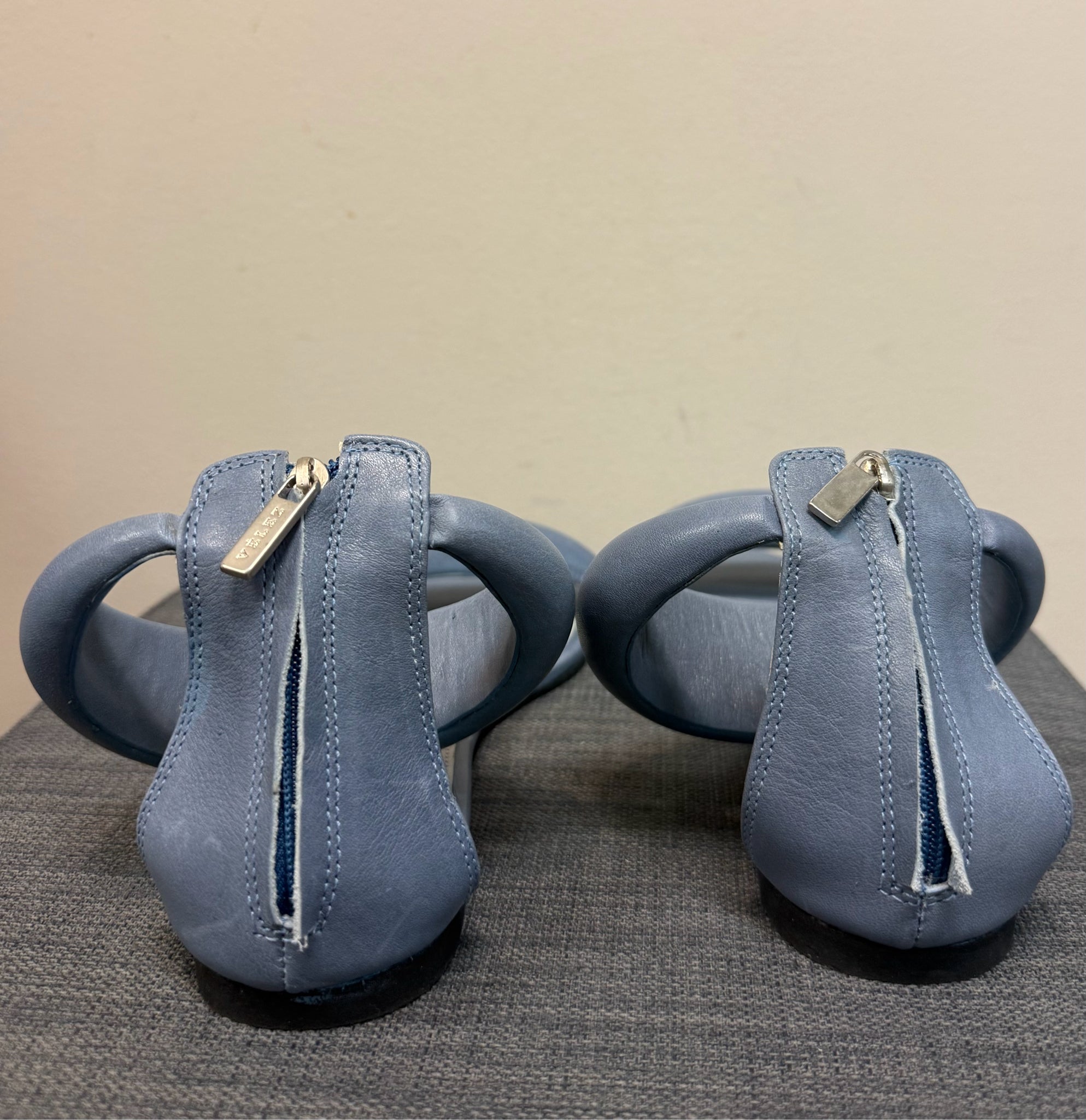 8 VELEZ Blue Sandals