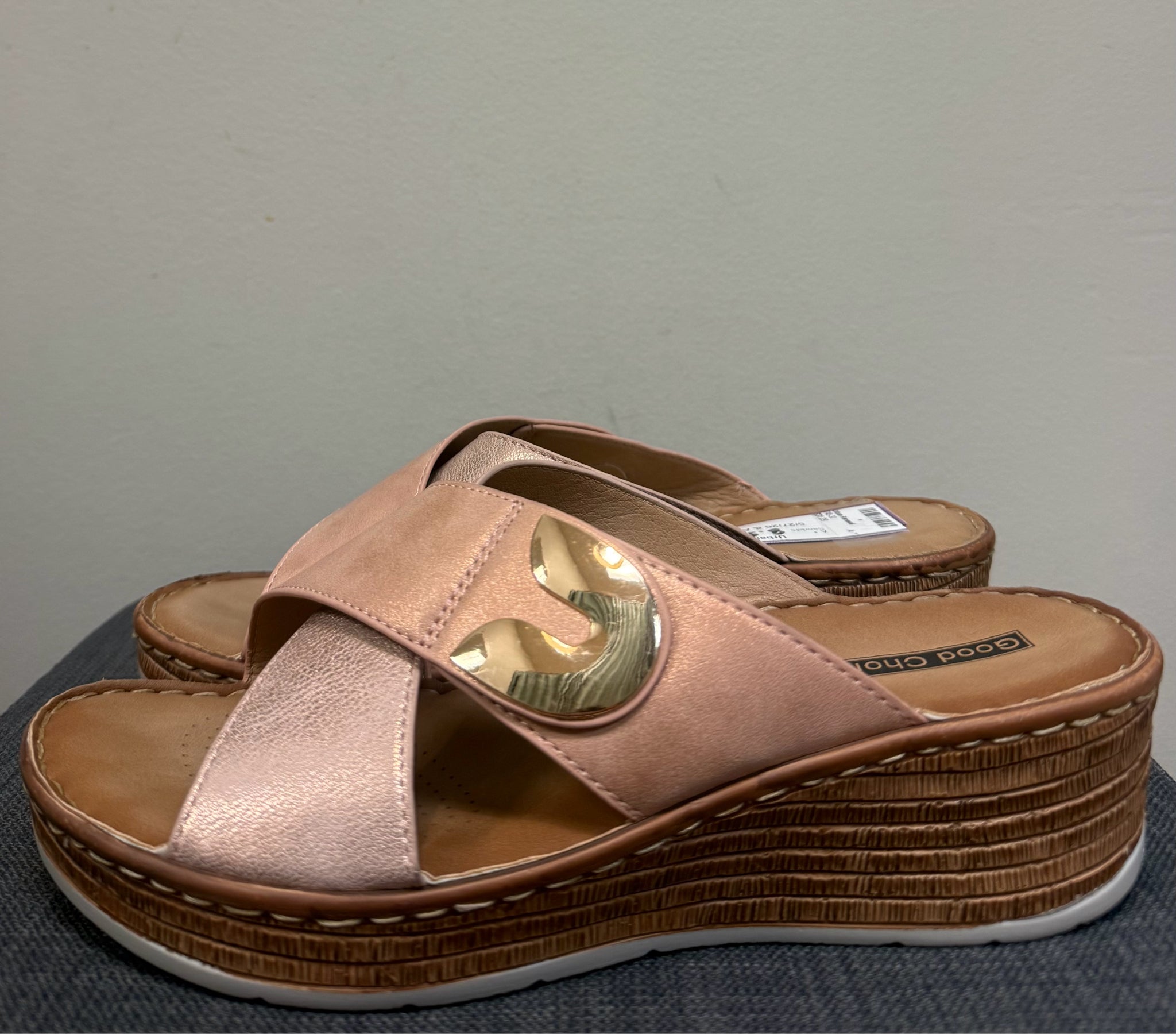 8.5 GOOD CHOICE ROSE Sandals