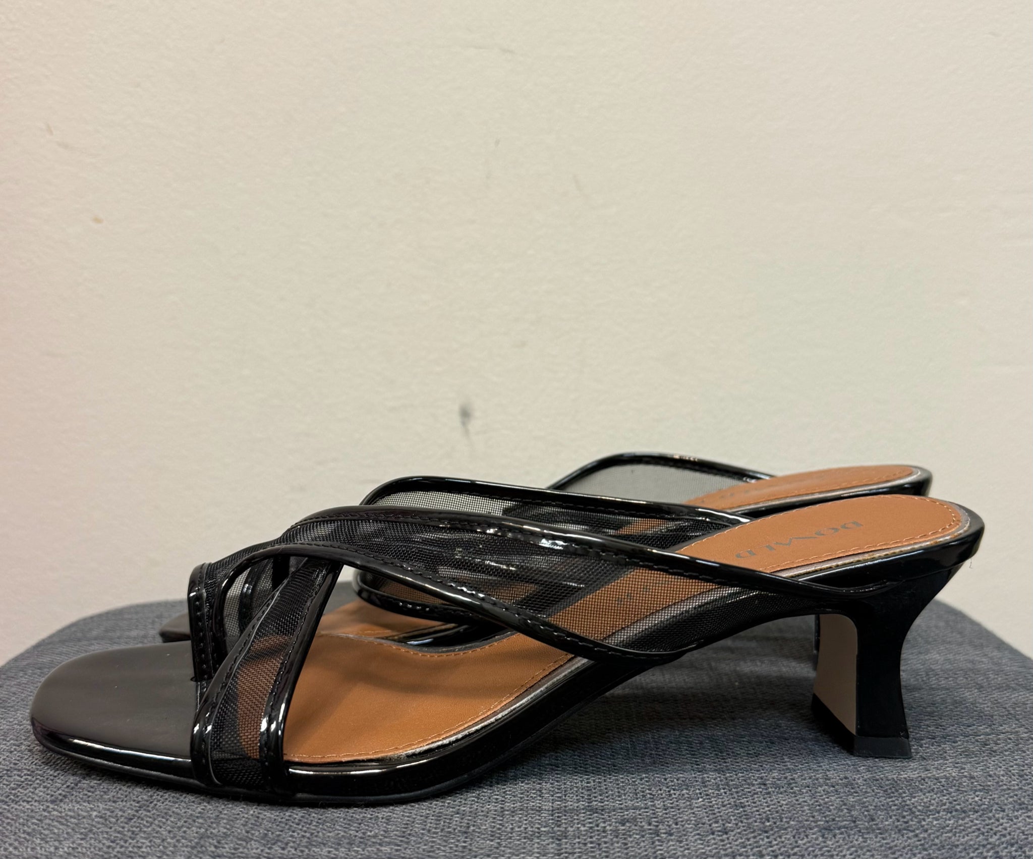8 DONALD J PLINER Black SHOES