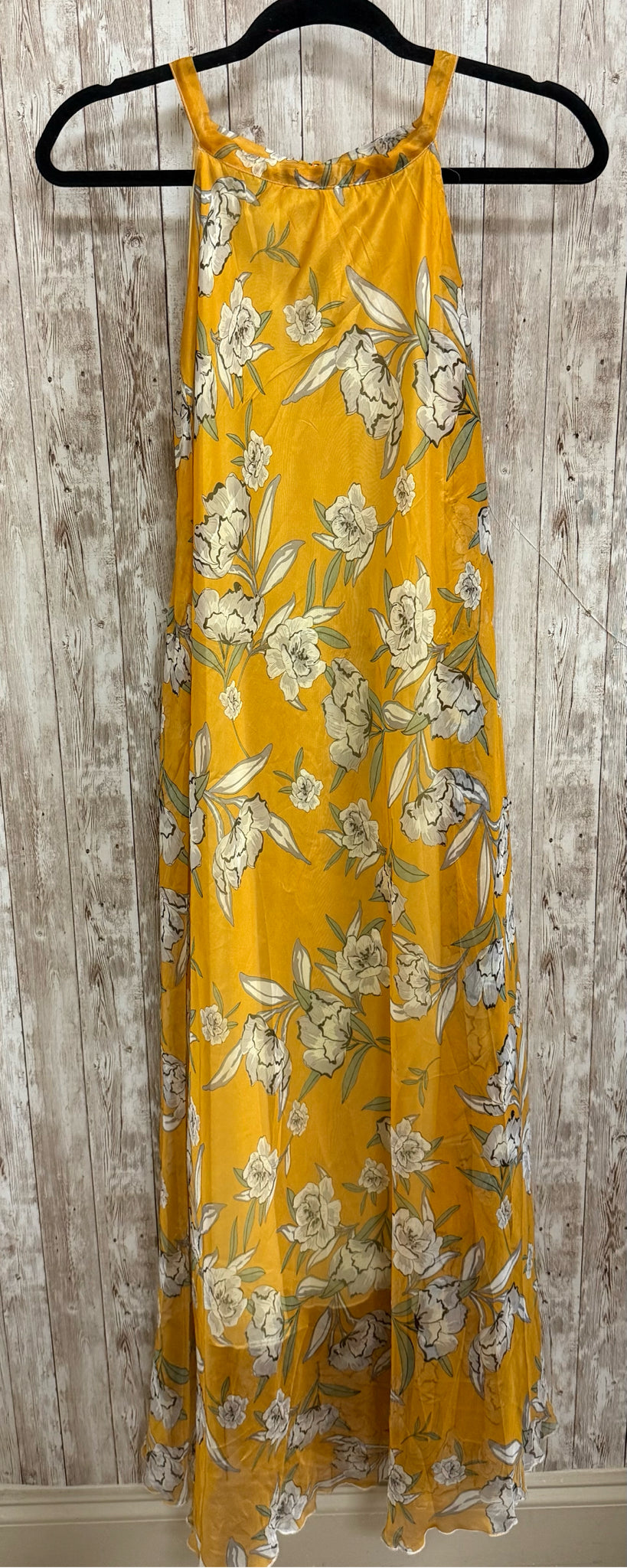 Size L MEDESHE GOLD FLORAL Dress