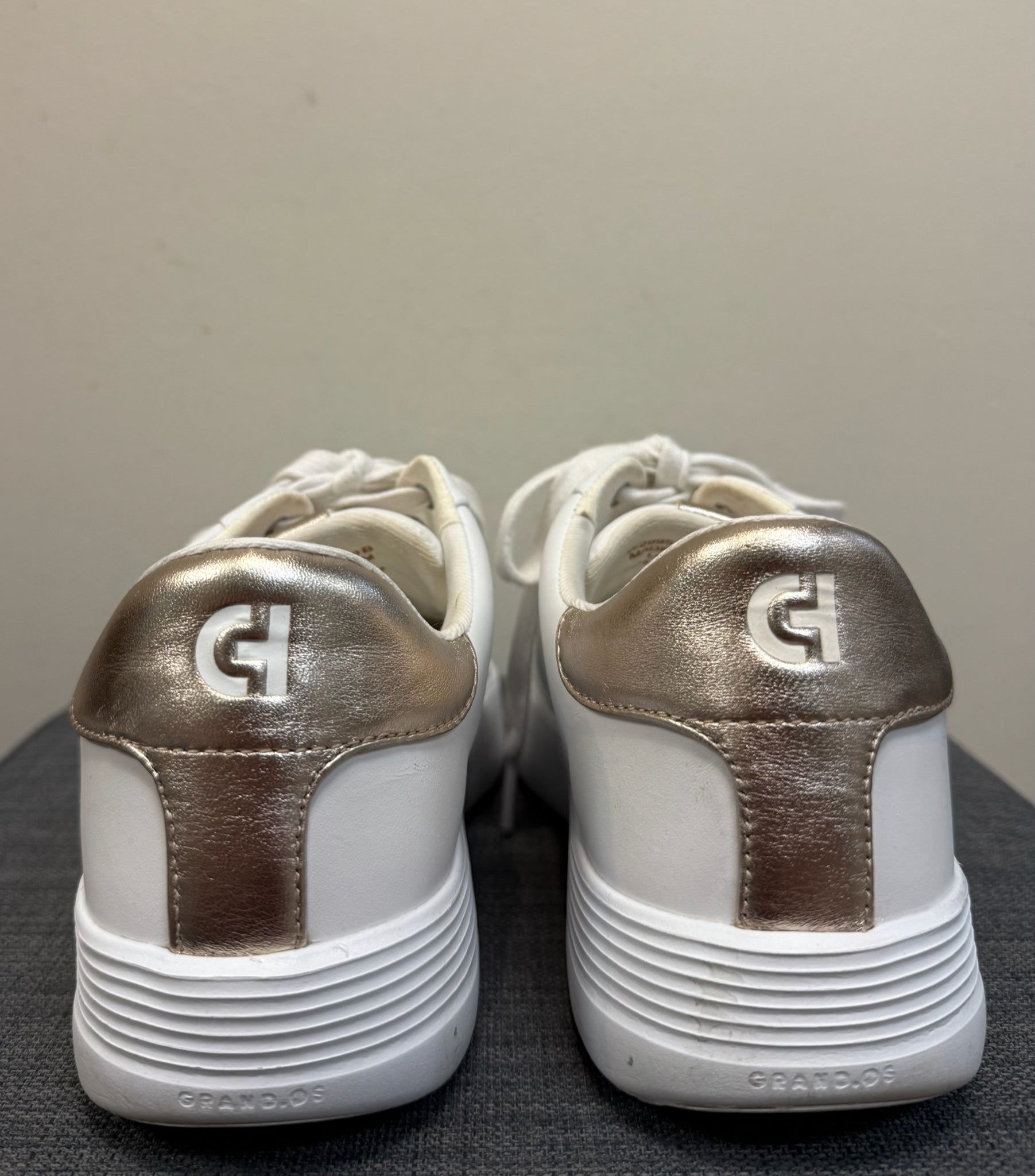 9 COLE HAAN White SHOES
