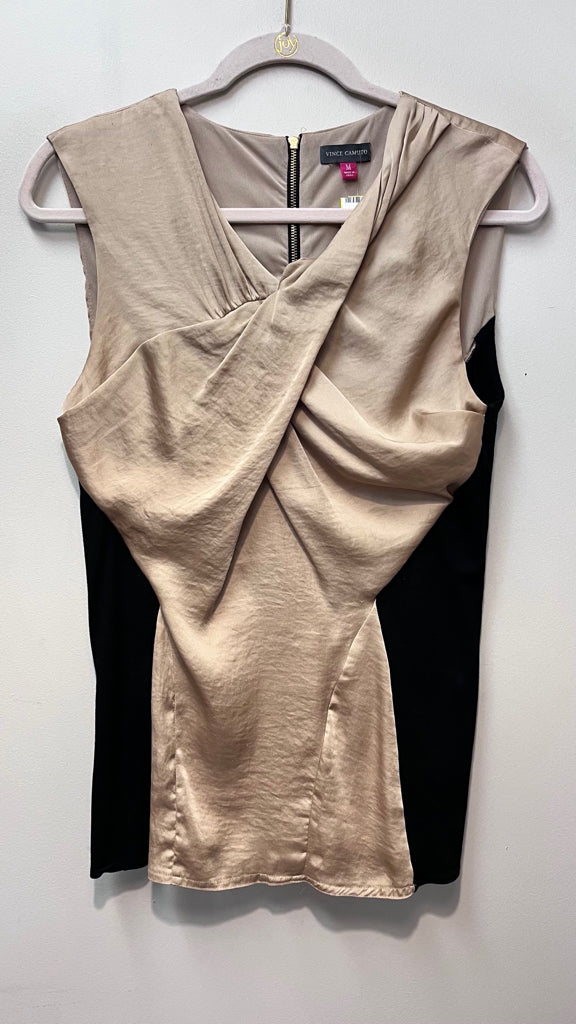 Size M VINCE CAMUTO GOLD AND BLACK Top