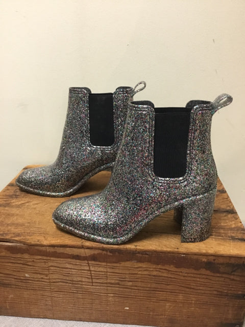 JEFFREY CAMPBELL 7 grey print Boots