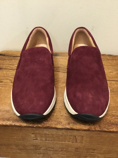 NATURALIZER 8 WINE SHOES