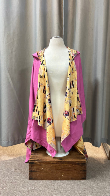 GALLERIA Size One Size YELLOW MULTI CAPE