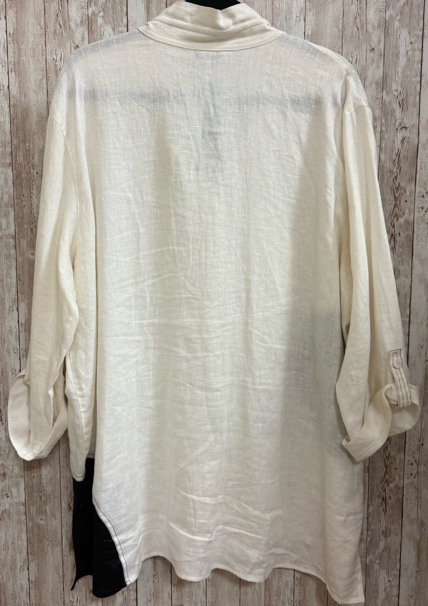 JOHN MARK CREAM AND BLACK Women Size 2X Tunic