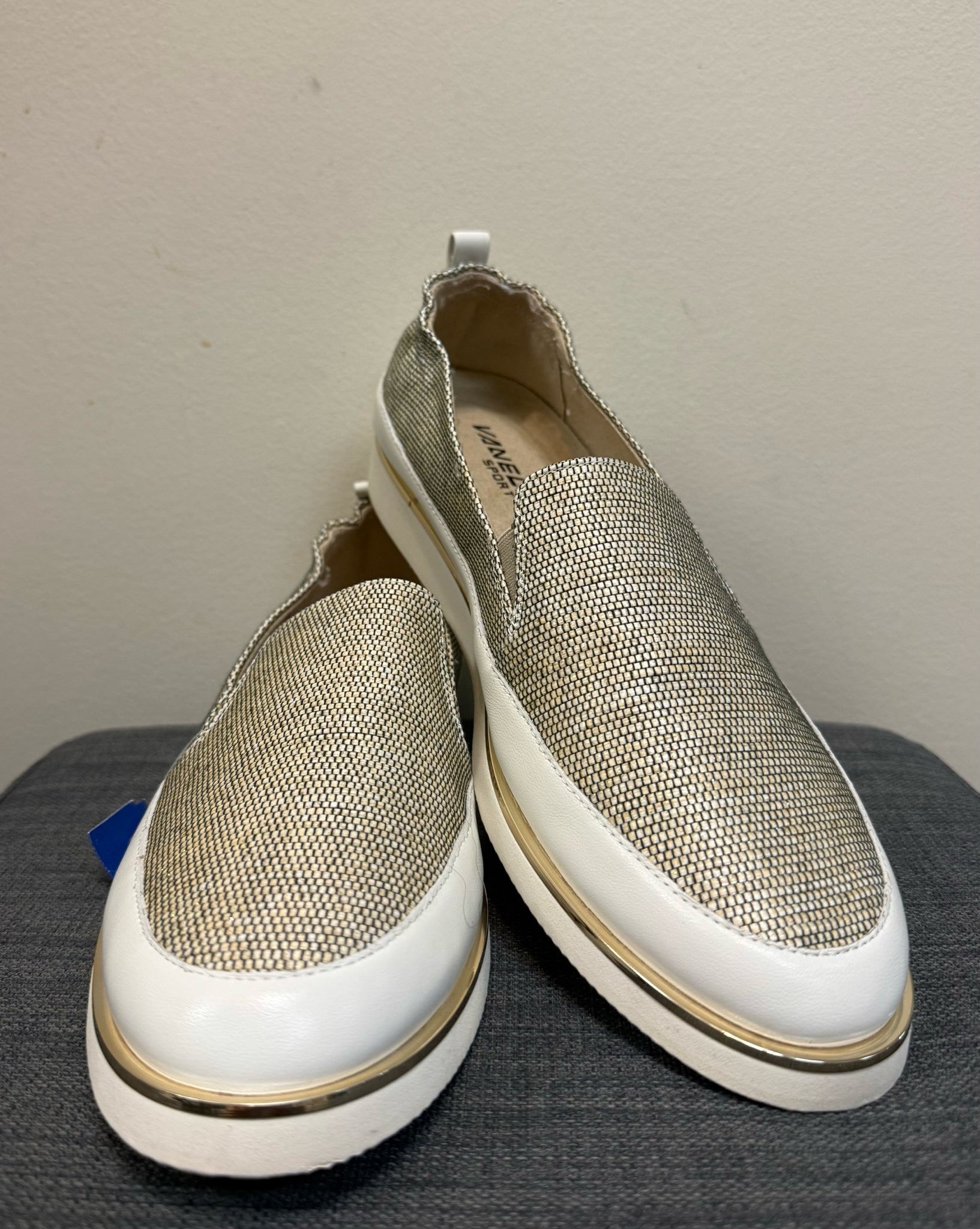 VANELI 11 Gold Sneakers