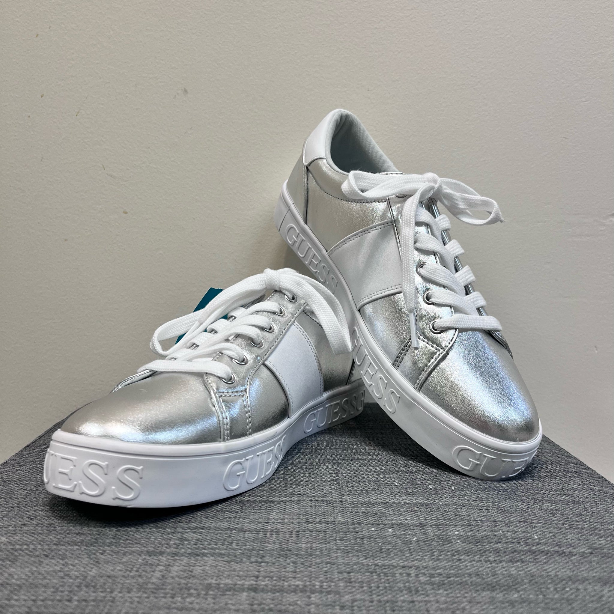 GUESS 9.5 Silver SHOES