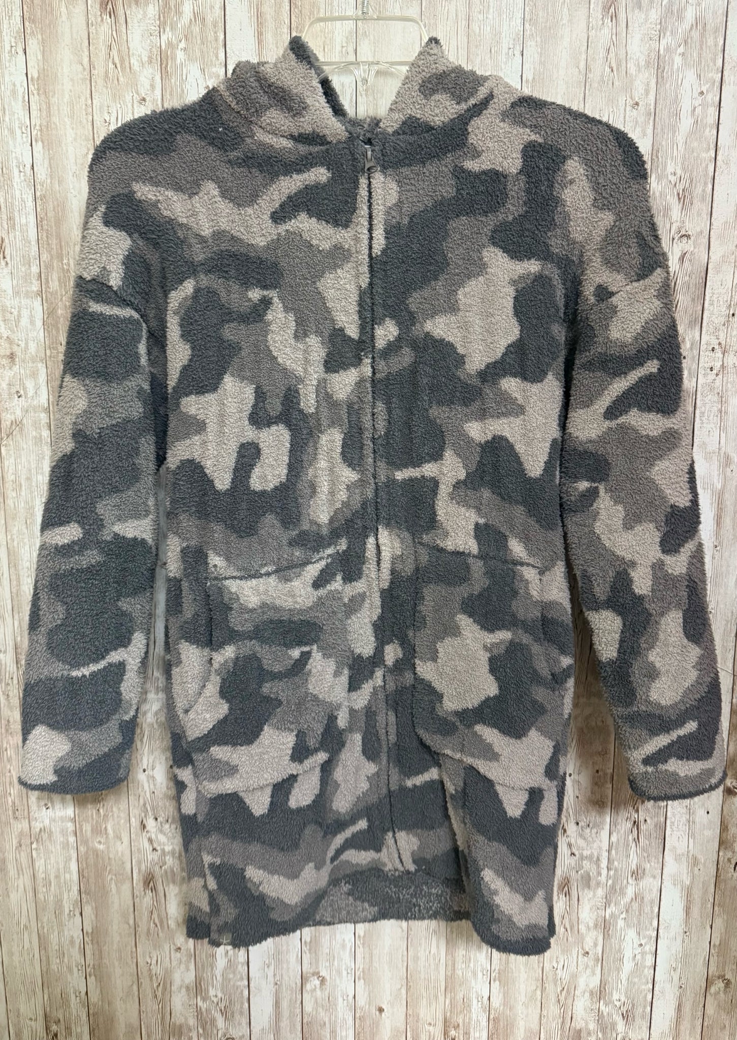 BAREFOOT DREAMS Size XS GREEN CAMO Top