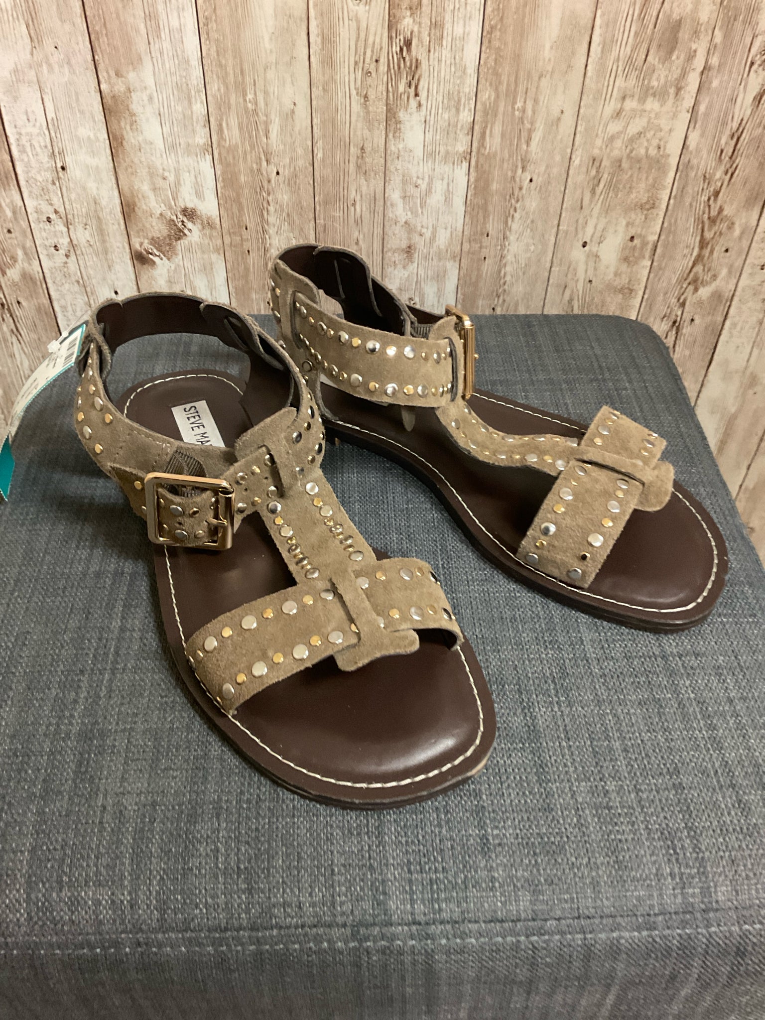 7 STEVE MADDEN Brown Sandals