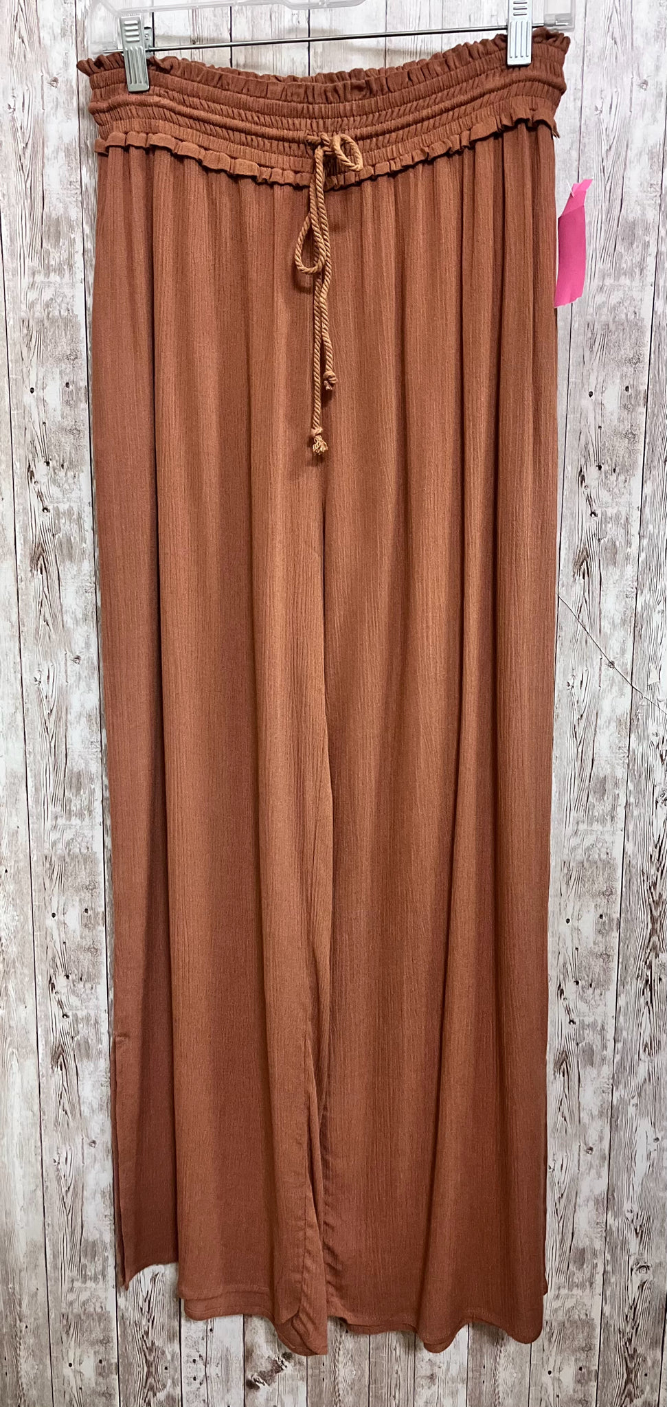 Size M SHOP STEVIE RUST Pants