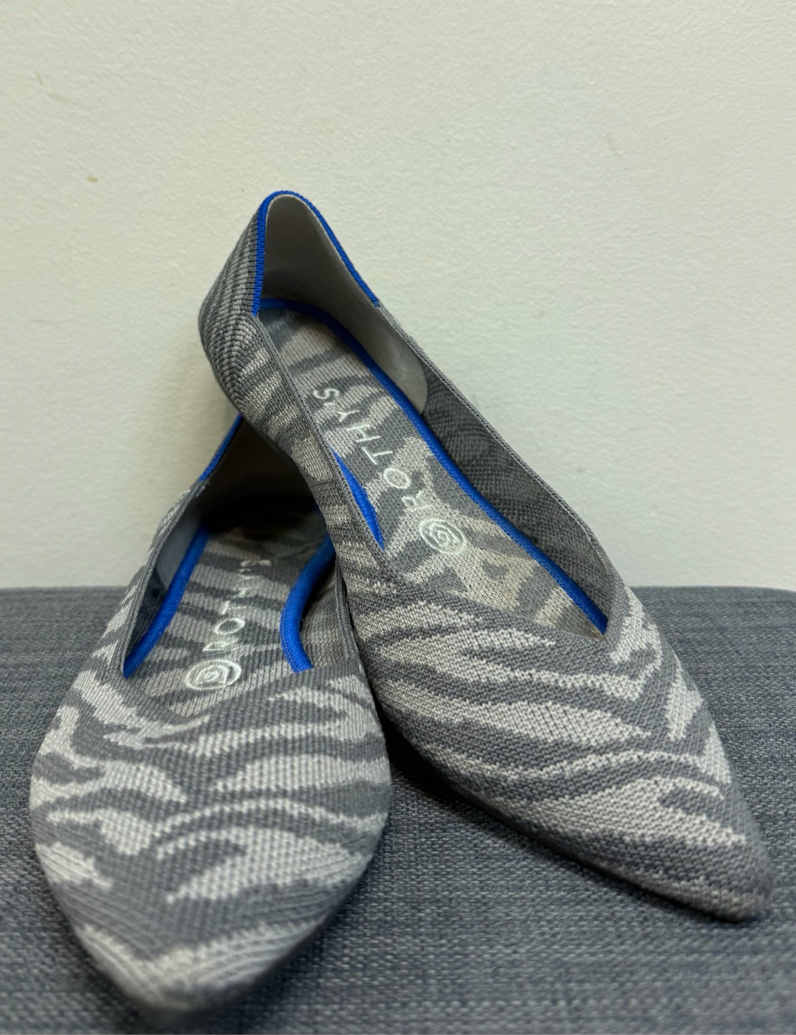 7 ROTHY'S grey print SHOES