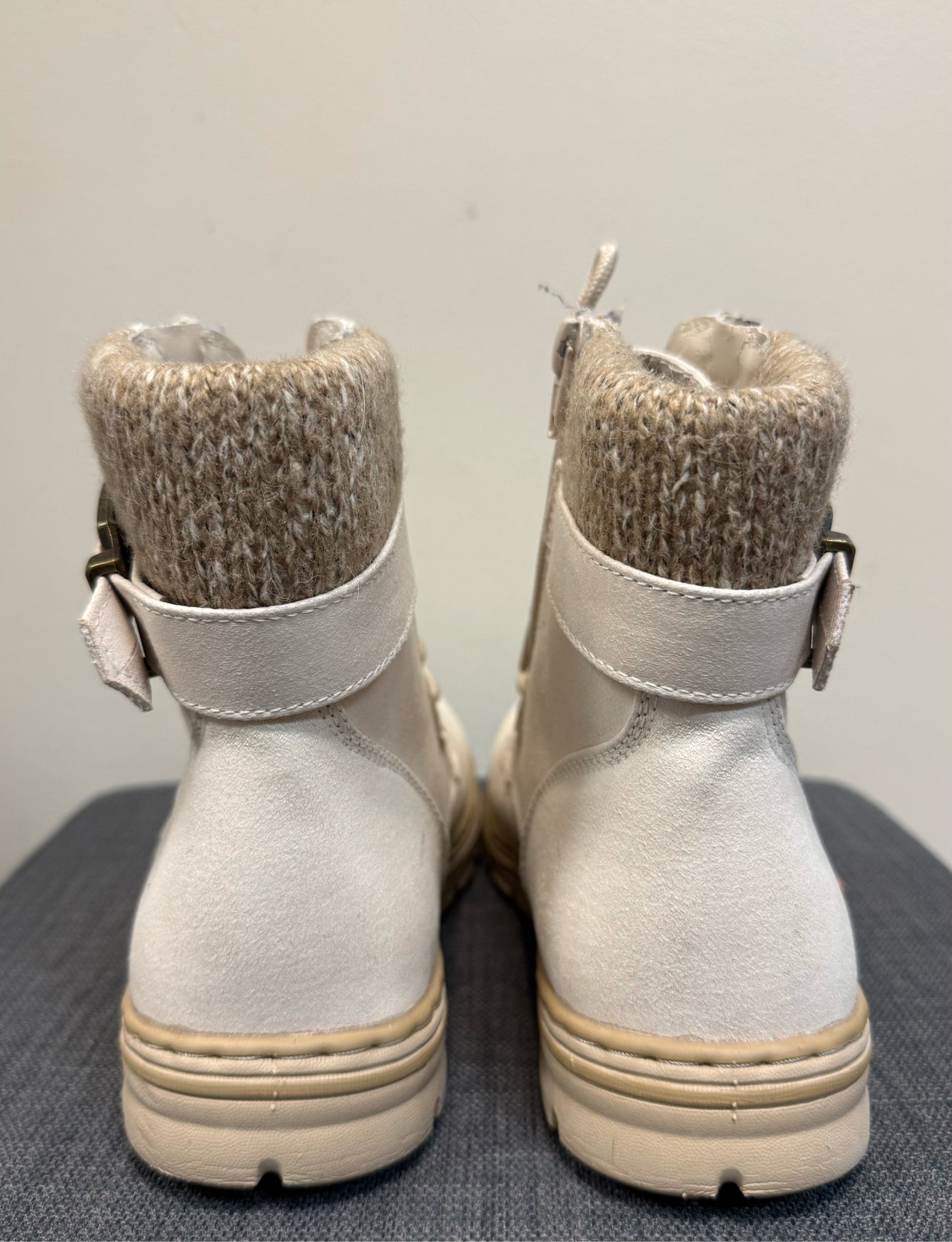 CLIFFS BY WHITE MTN 7.5 OFF WHITE Boots