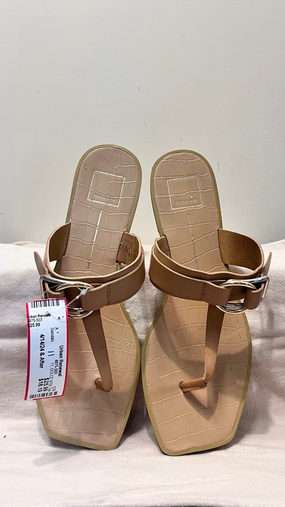 11 DOLCE VITA Tan Sandals
