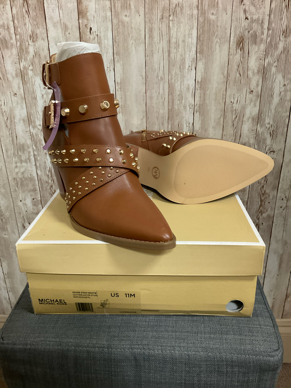 11 MICHAEL KORS Tobacco Boots