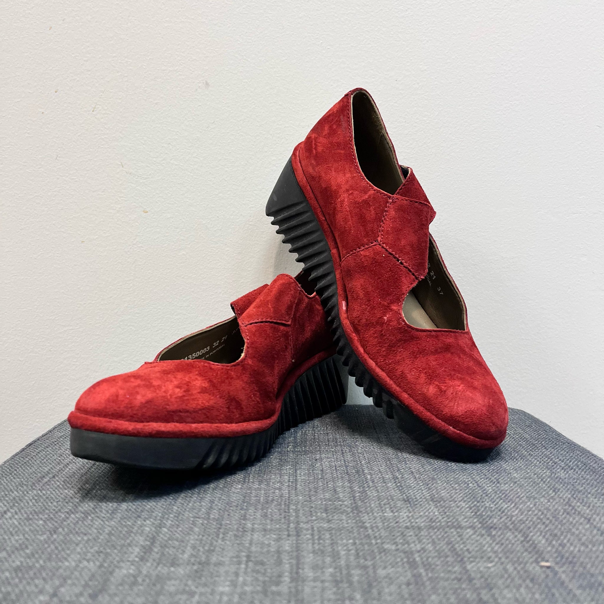 7.5 FLY LONDON Burgundy SHOES
