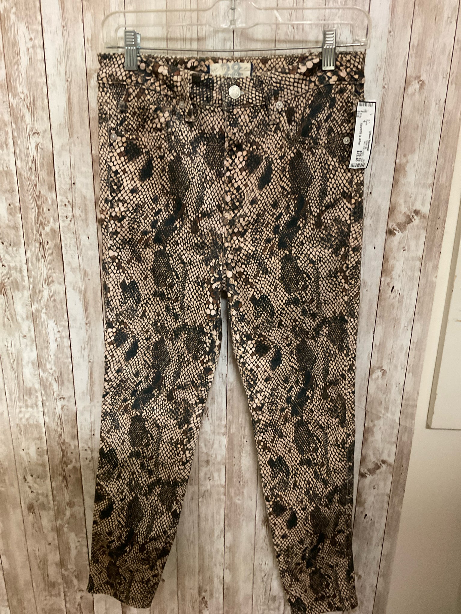 Size 6 WE THE FREE TAN PRINT Pants