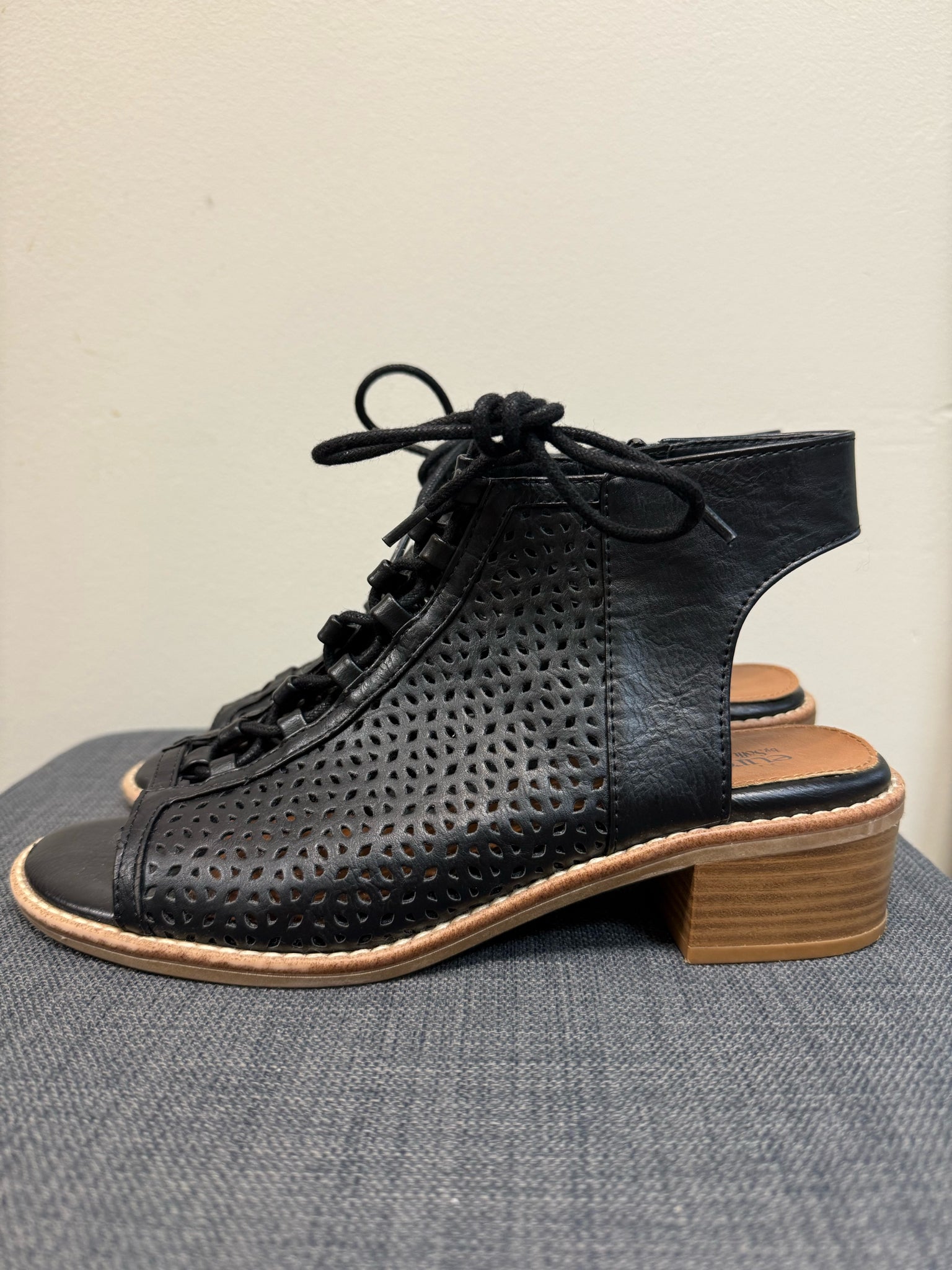 7.5 EURO SOFT Black SHOES