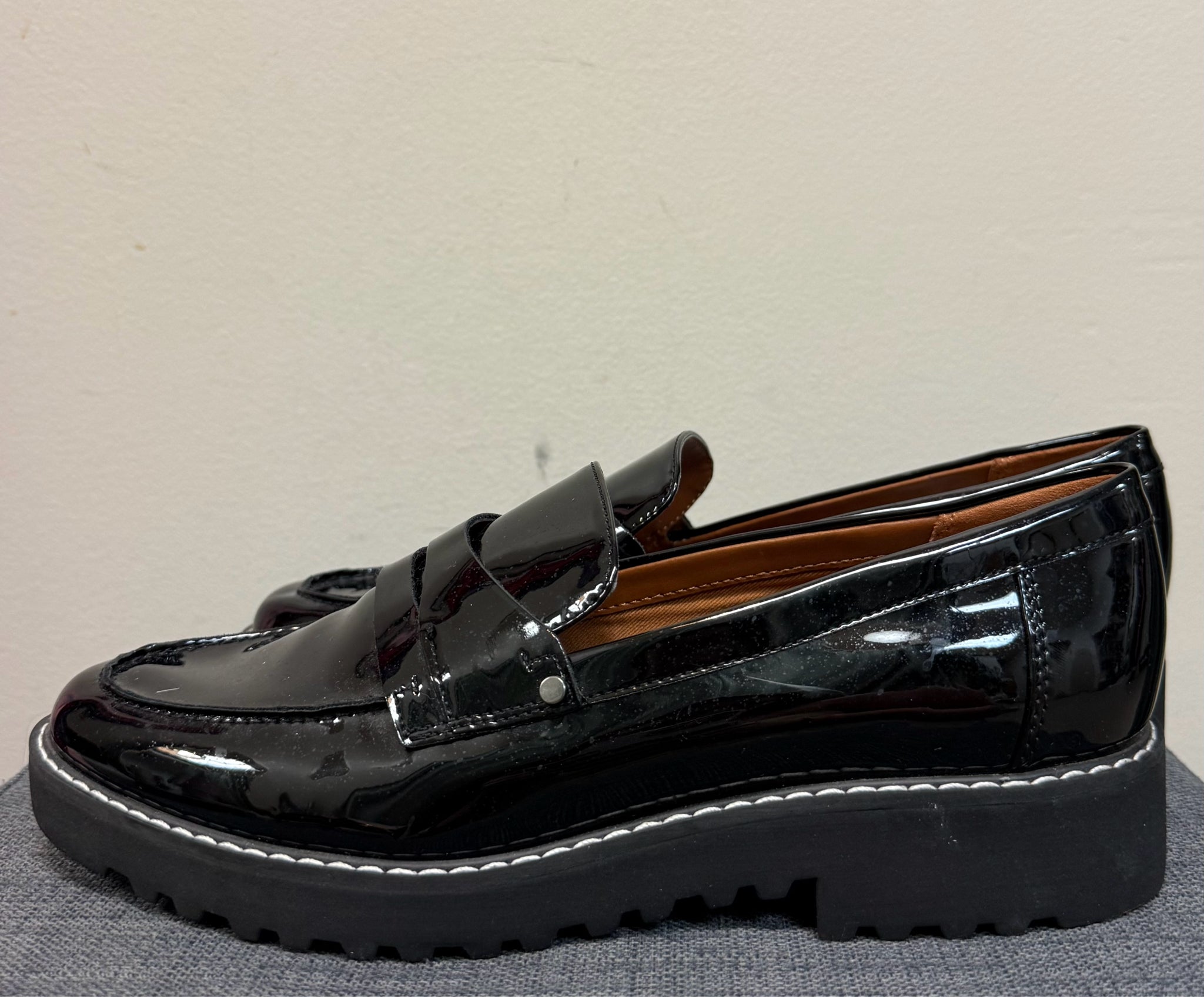 8.5 FRANCO SARTO BLACK PATENT LEATER Loafers