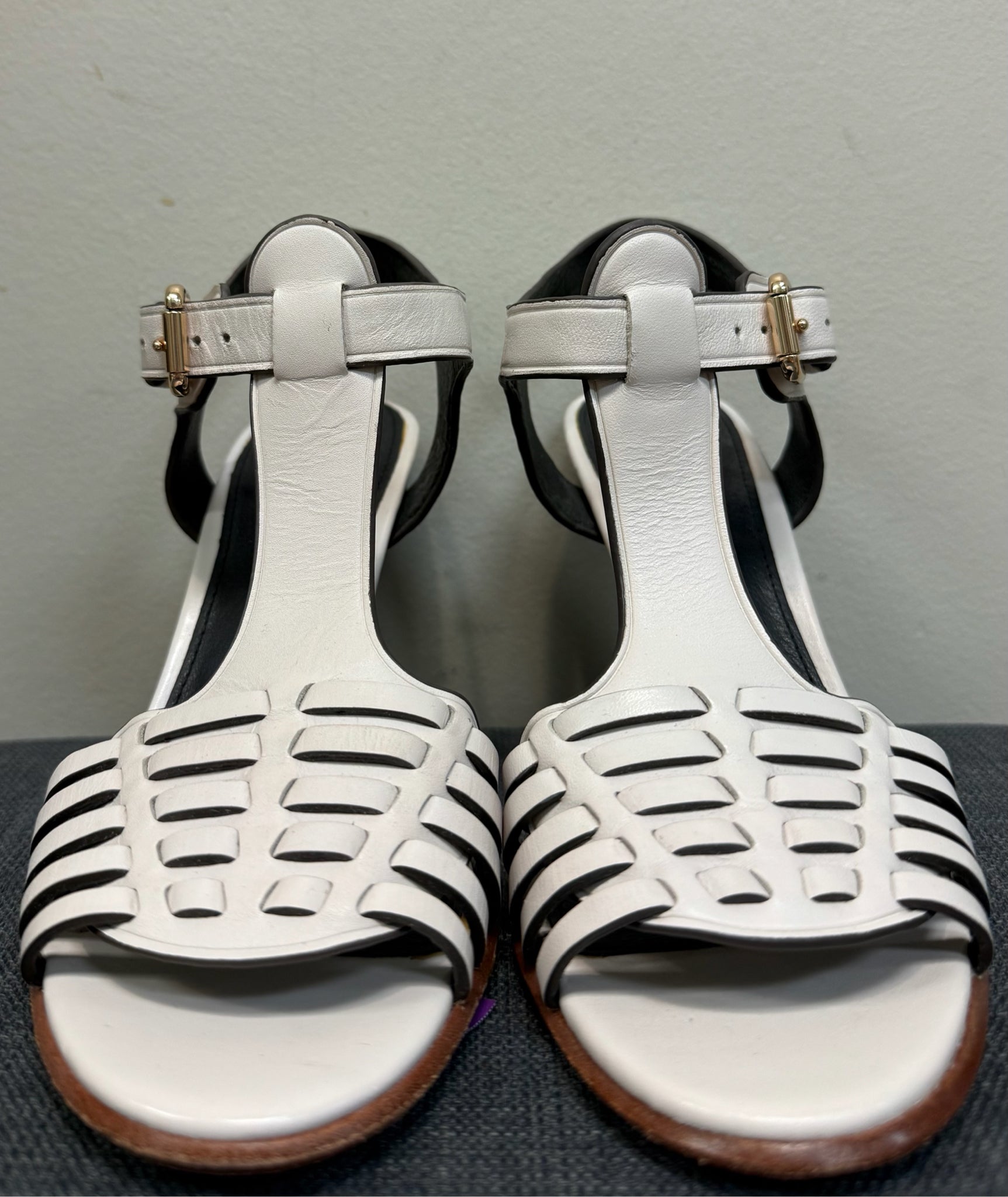 6 COACH White Sandals