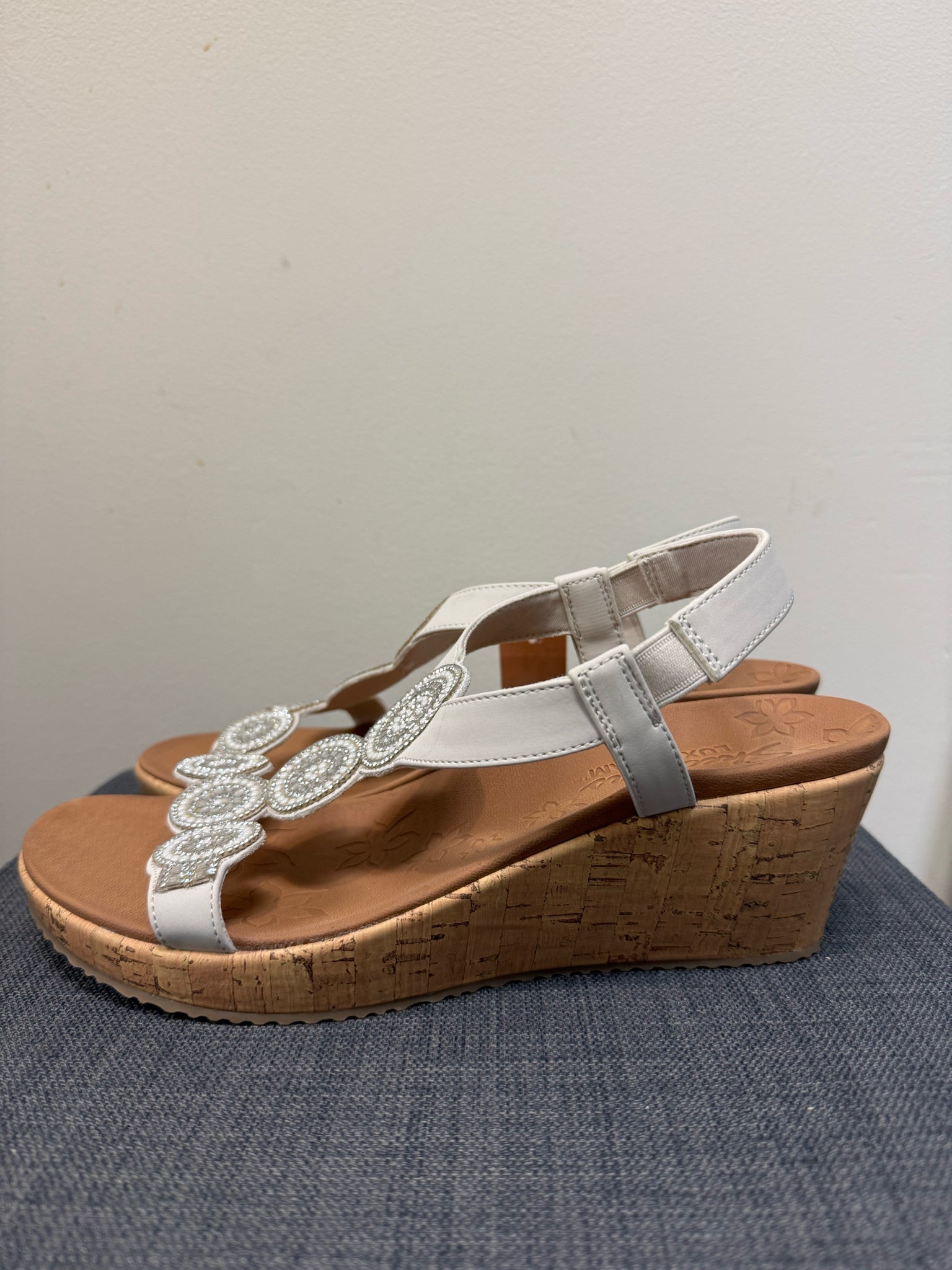 SKECHERS 10 Beige Sandals