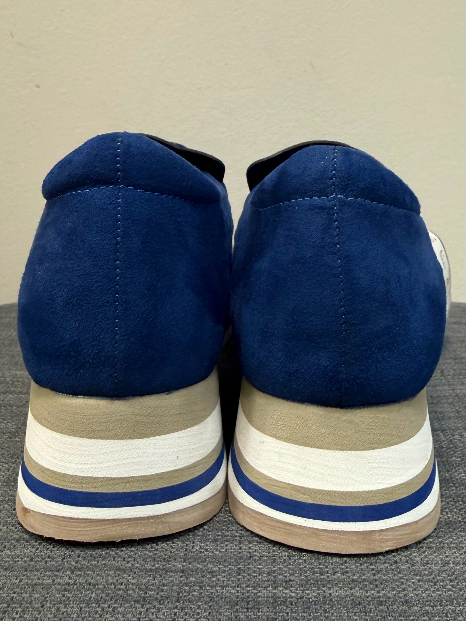 9 CROWN&IVY Blue SHOES