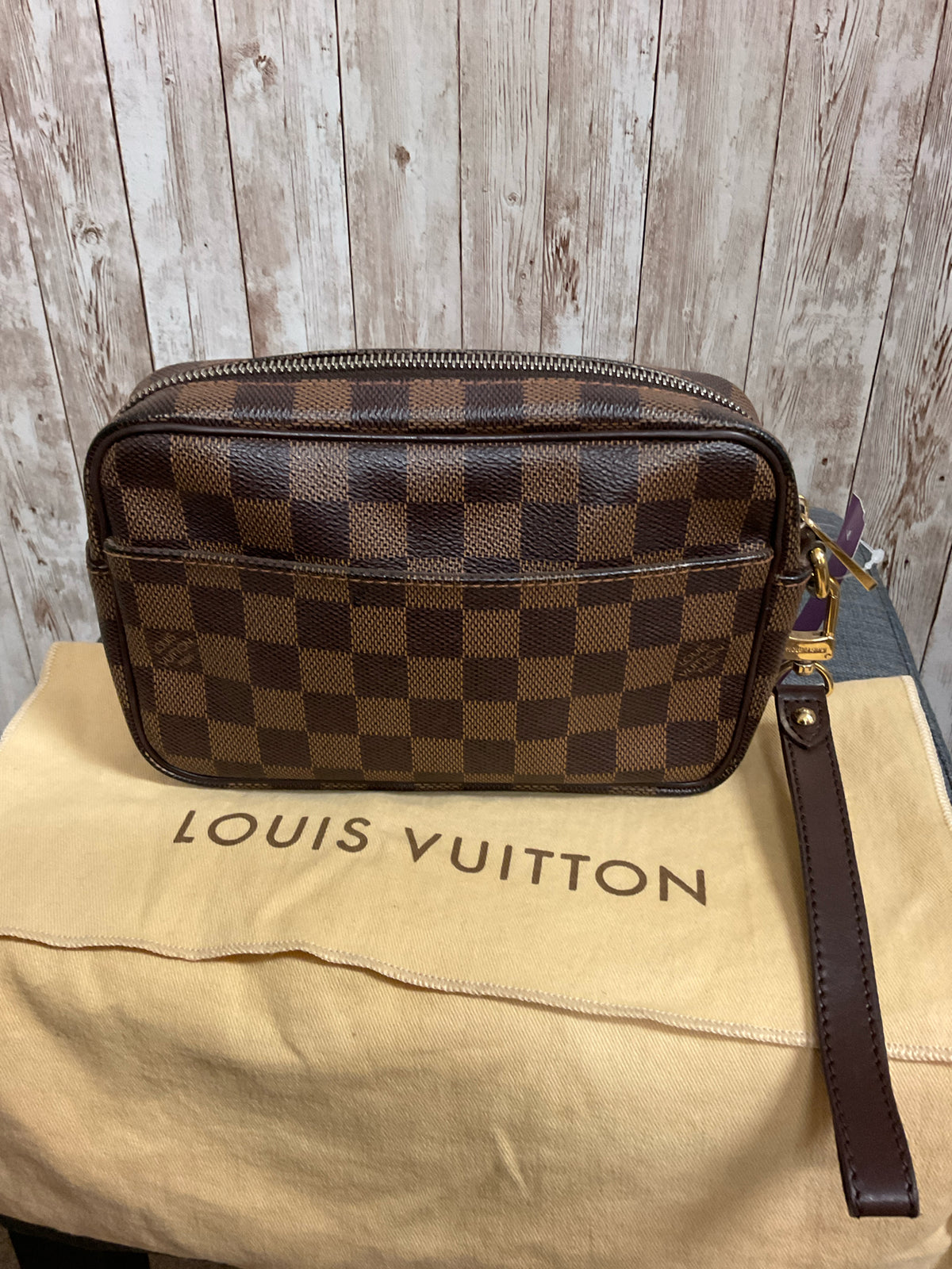 LOUIS VUITTON Wristlet