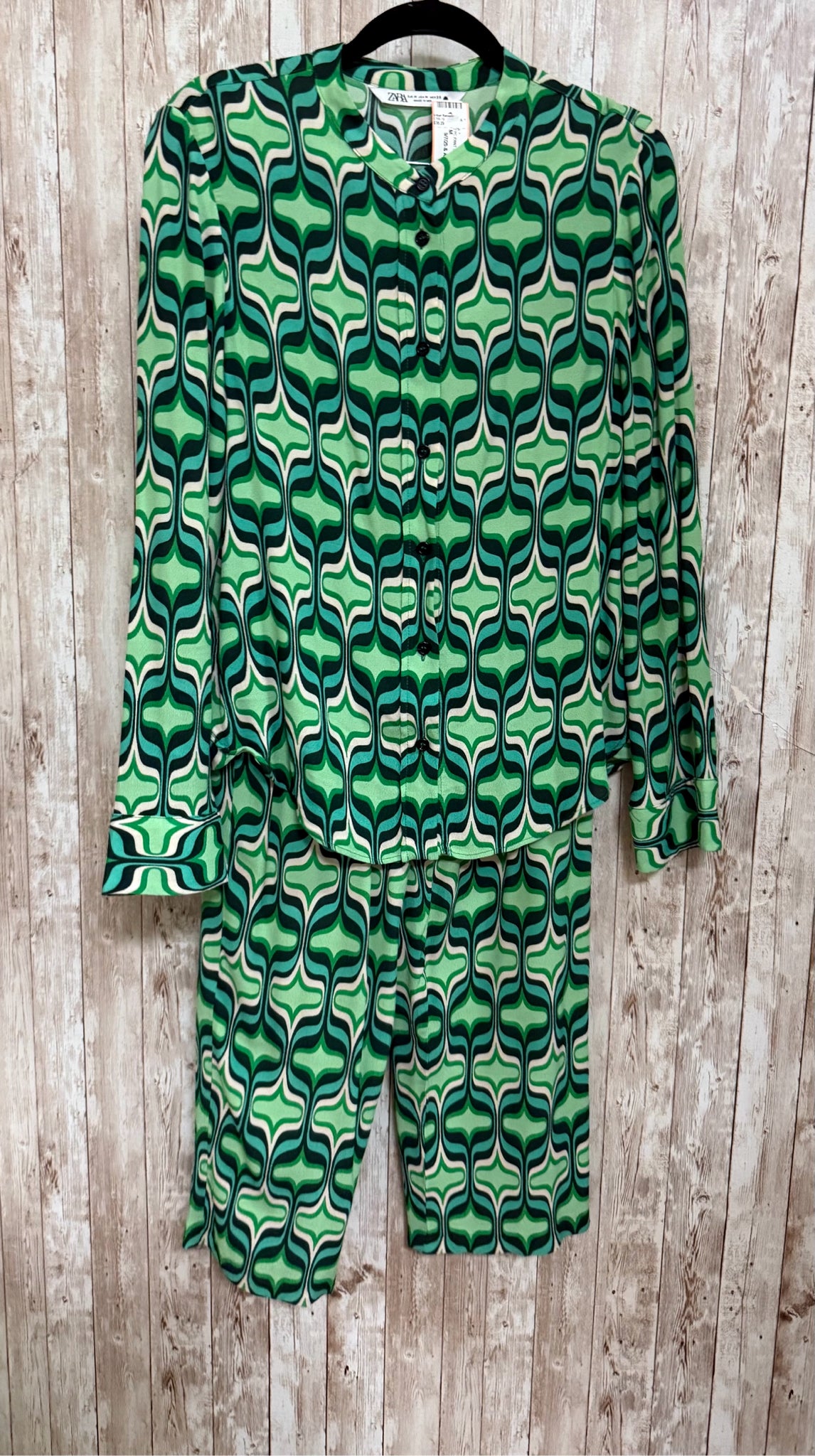 ZARA Size M GREEN MULTI 2 PC PANT SET