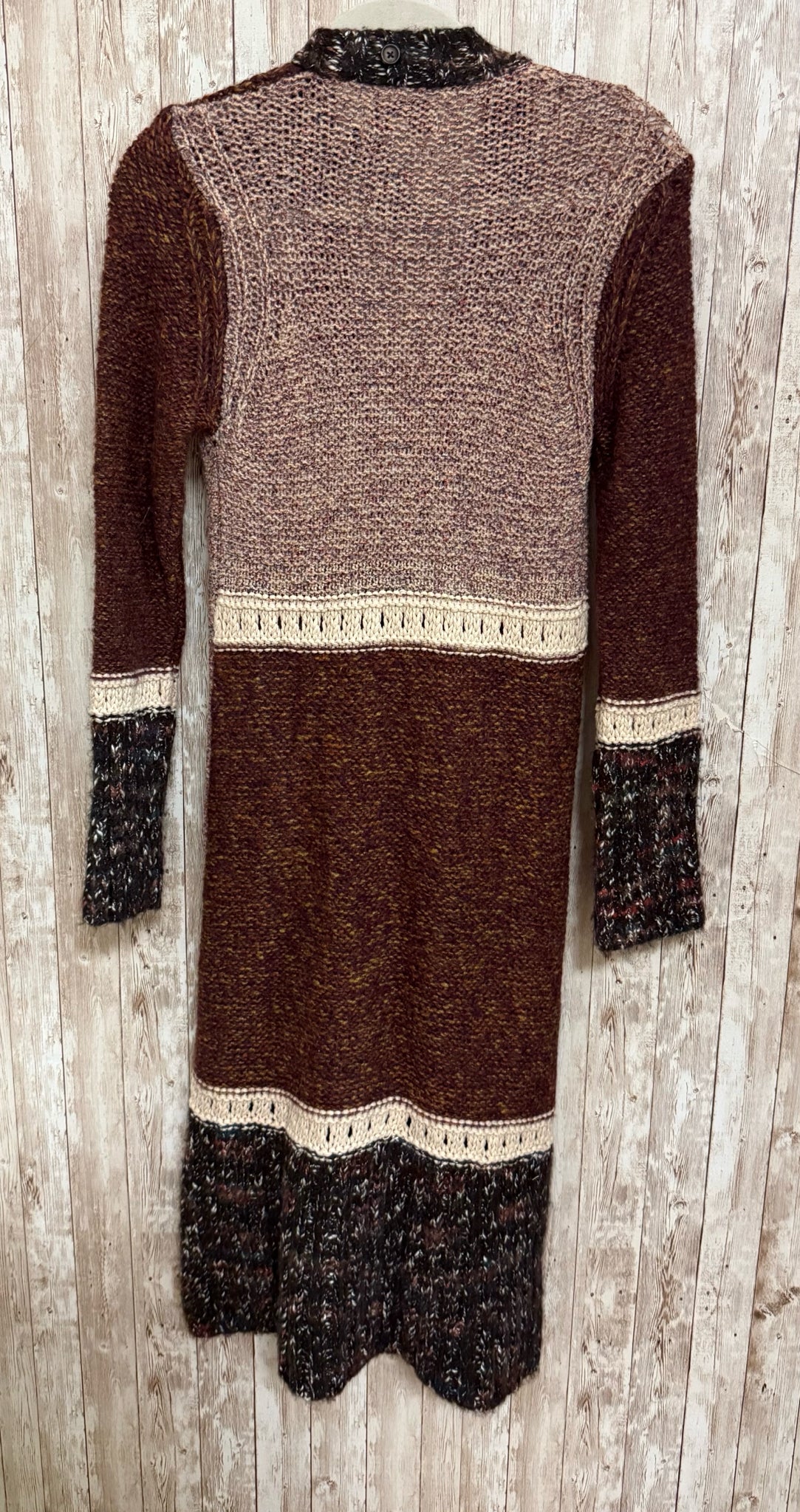 Size S ANGEL OF THE NORTH BURGUNDY AND CREAM Cardigan