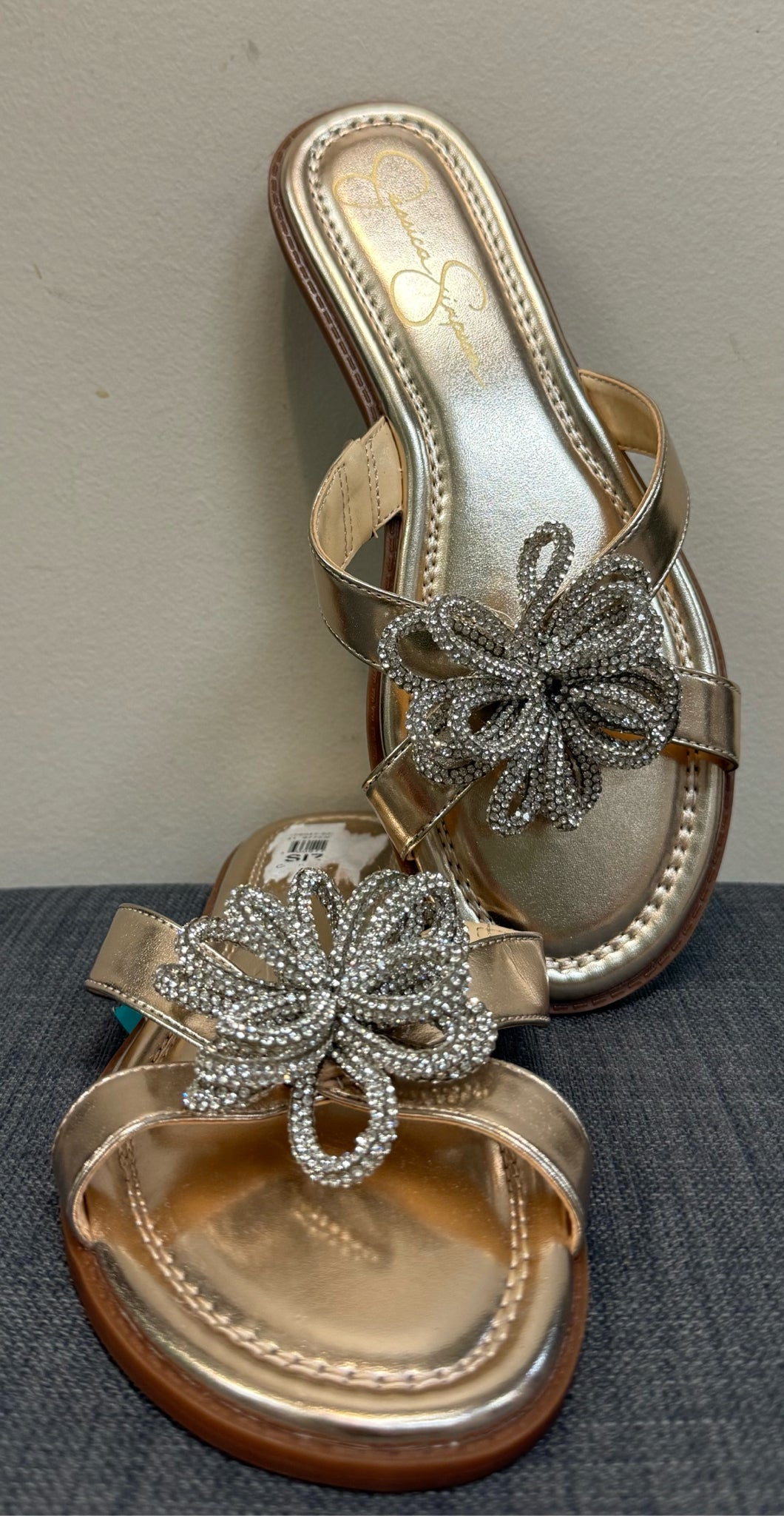 9 JESSICA SIMPSON Gold Sandals