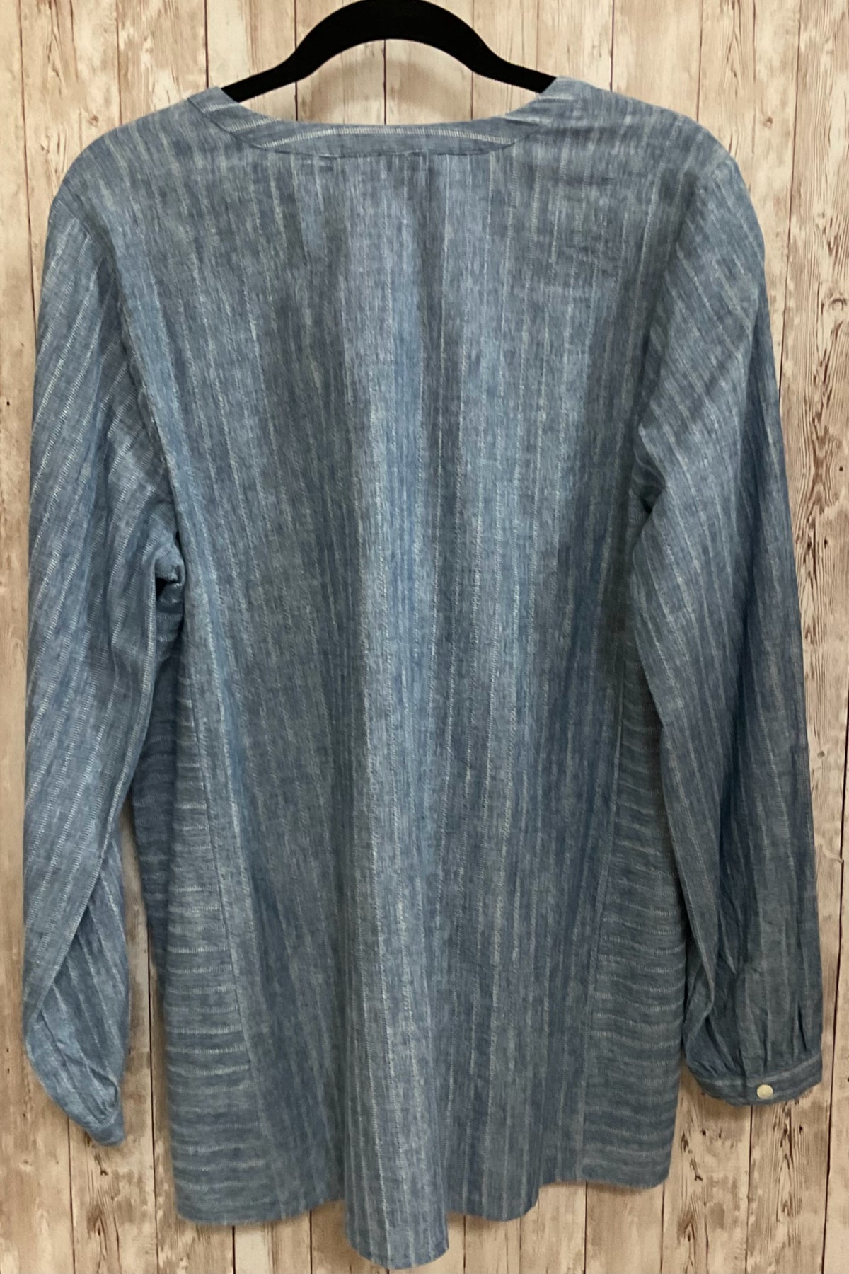 Size L PURE JILL BLUE AND TAN PRING Top