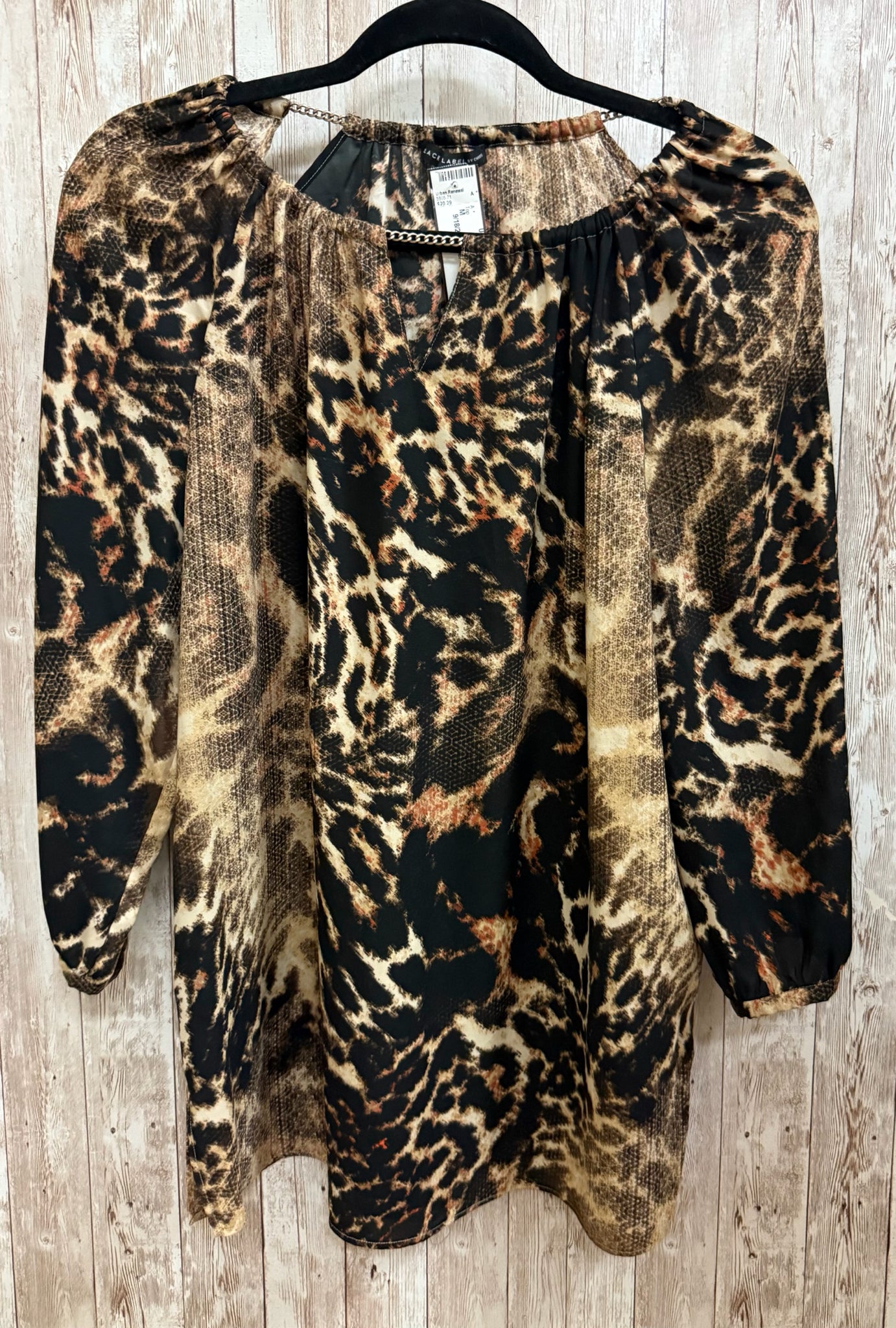 Size M CHICO'S Animal Print Top
