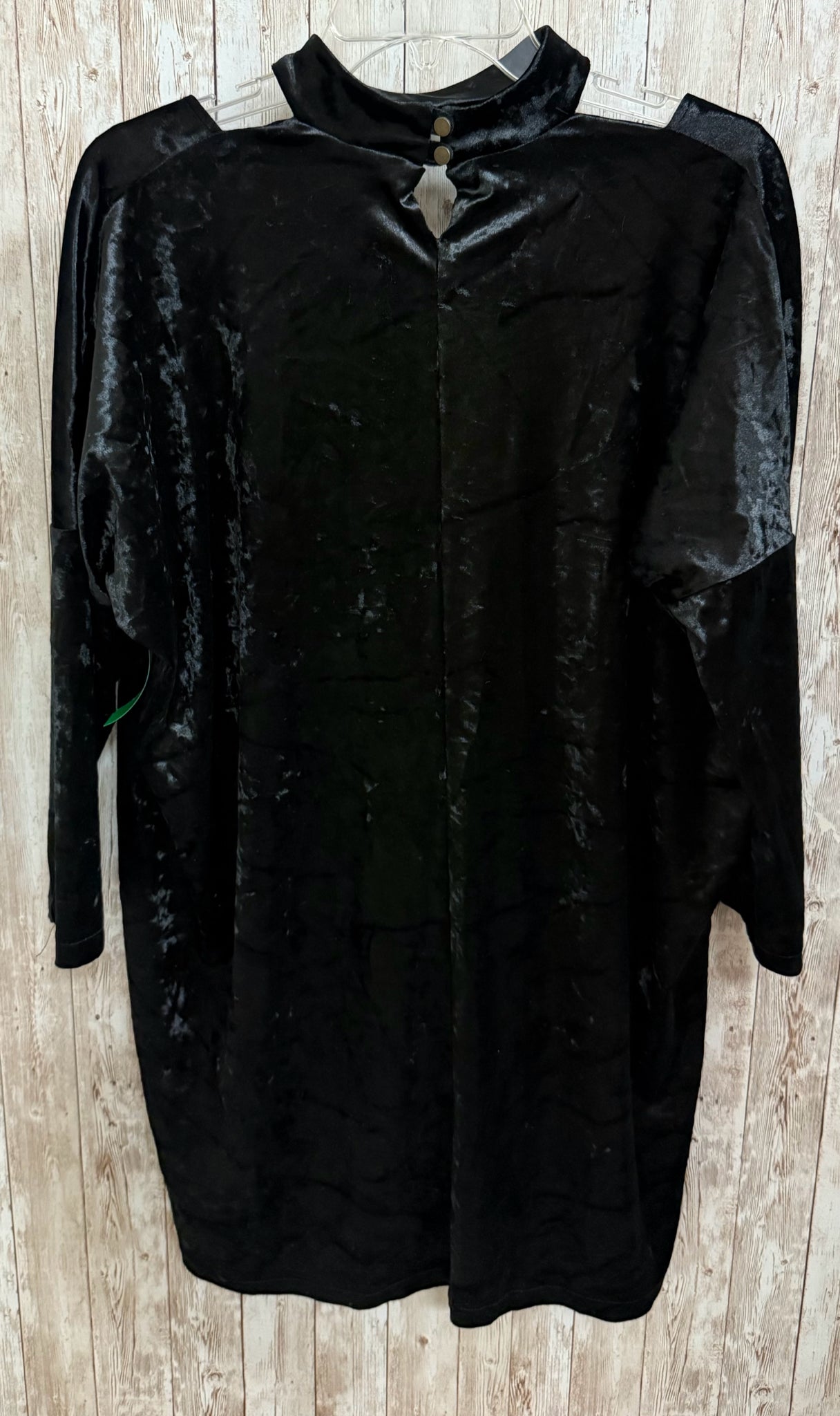 Size M NETA EFRATI BLACK VELOUR Dress