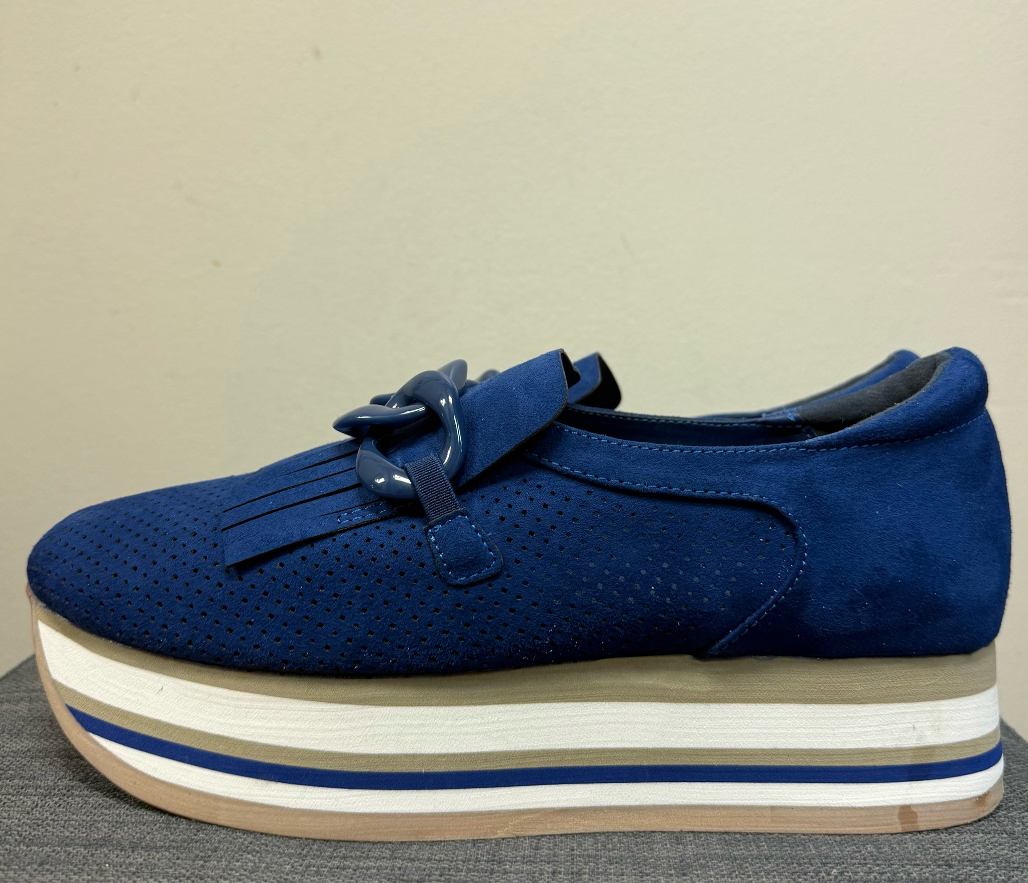 9 CROWN&IVY Blue SHOES