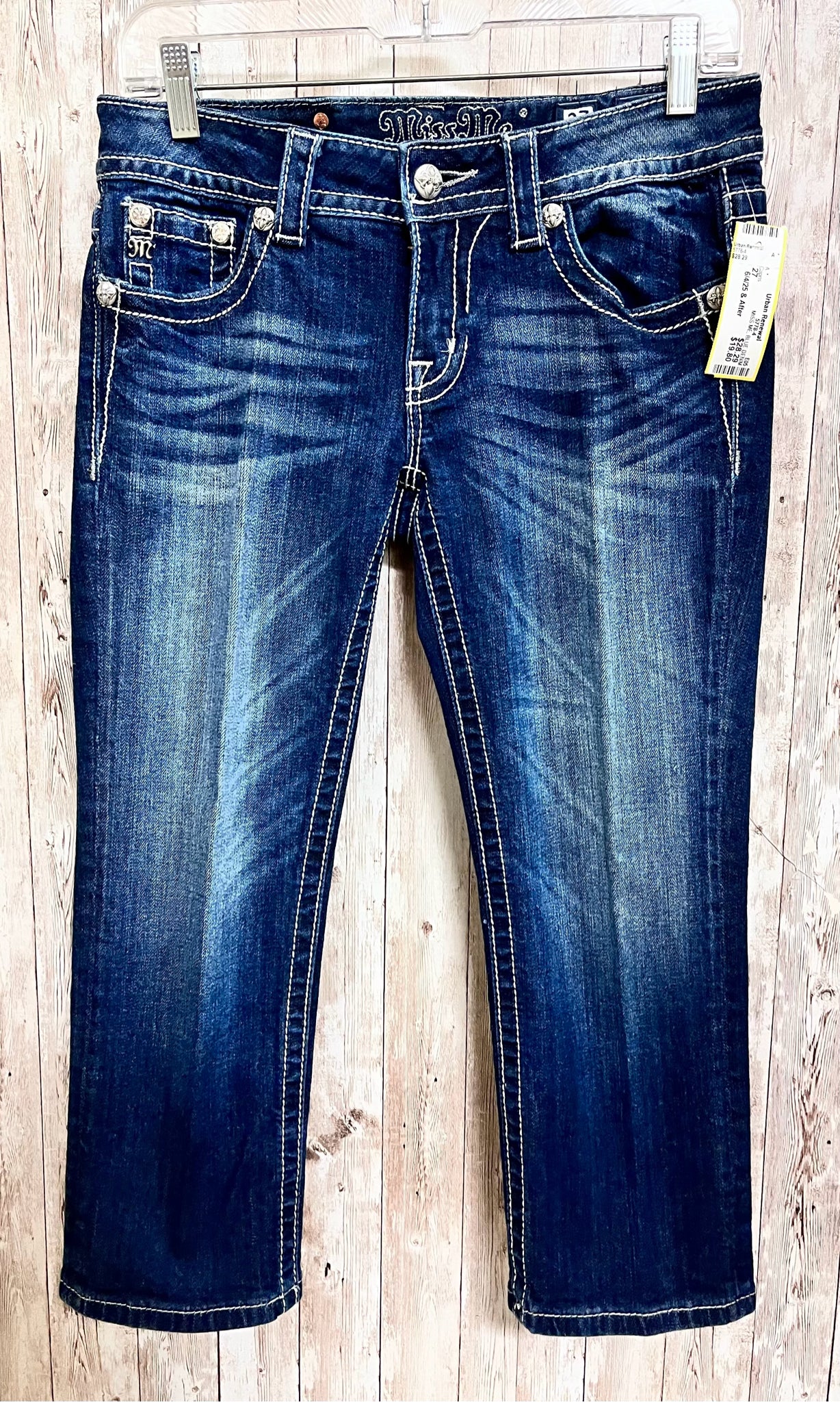 MISS ME Size 27 BLUE DENIM Capris