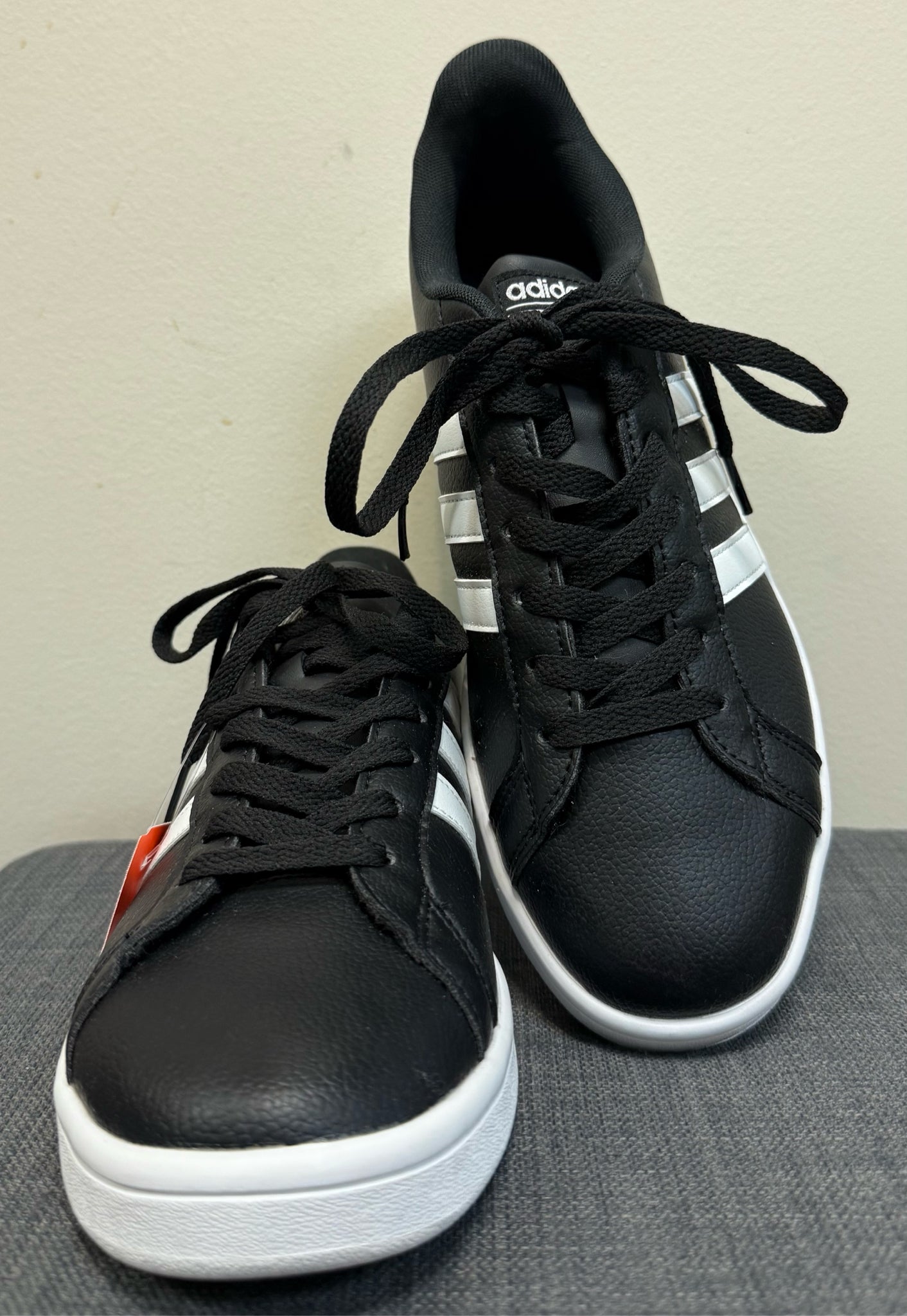 9.5 ADIDAS BLACK AND WHITE SHOES