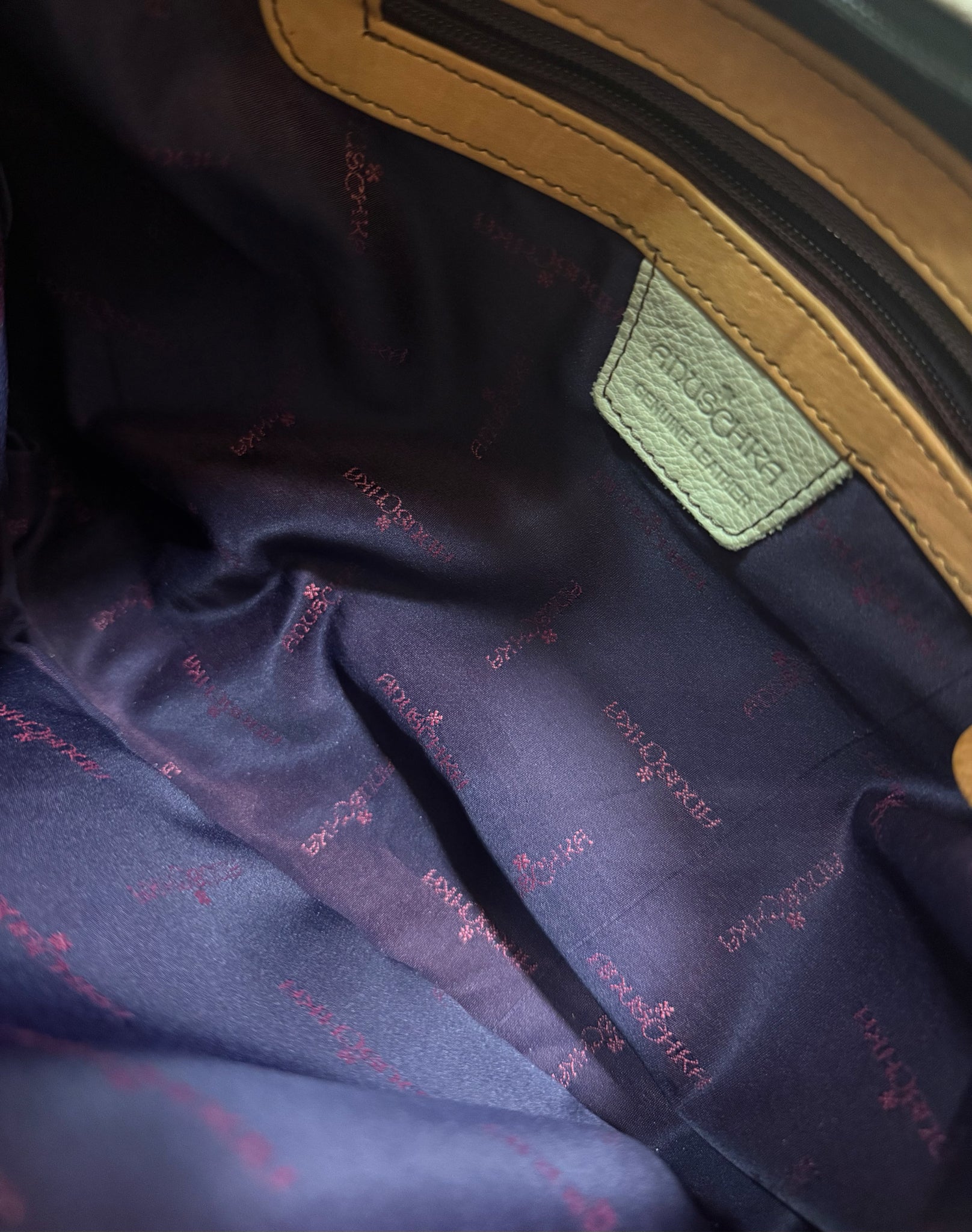 ANUSCHKA Purse