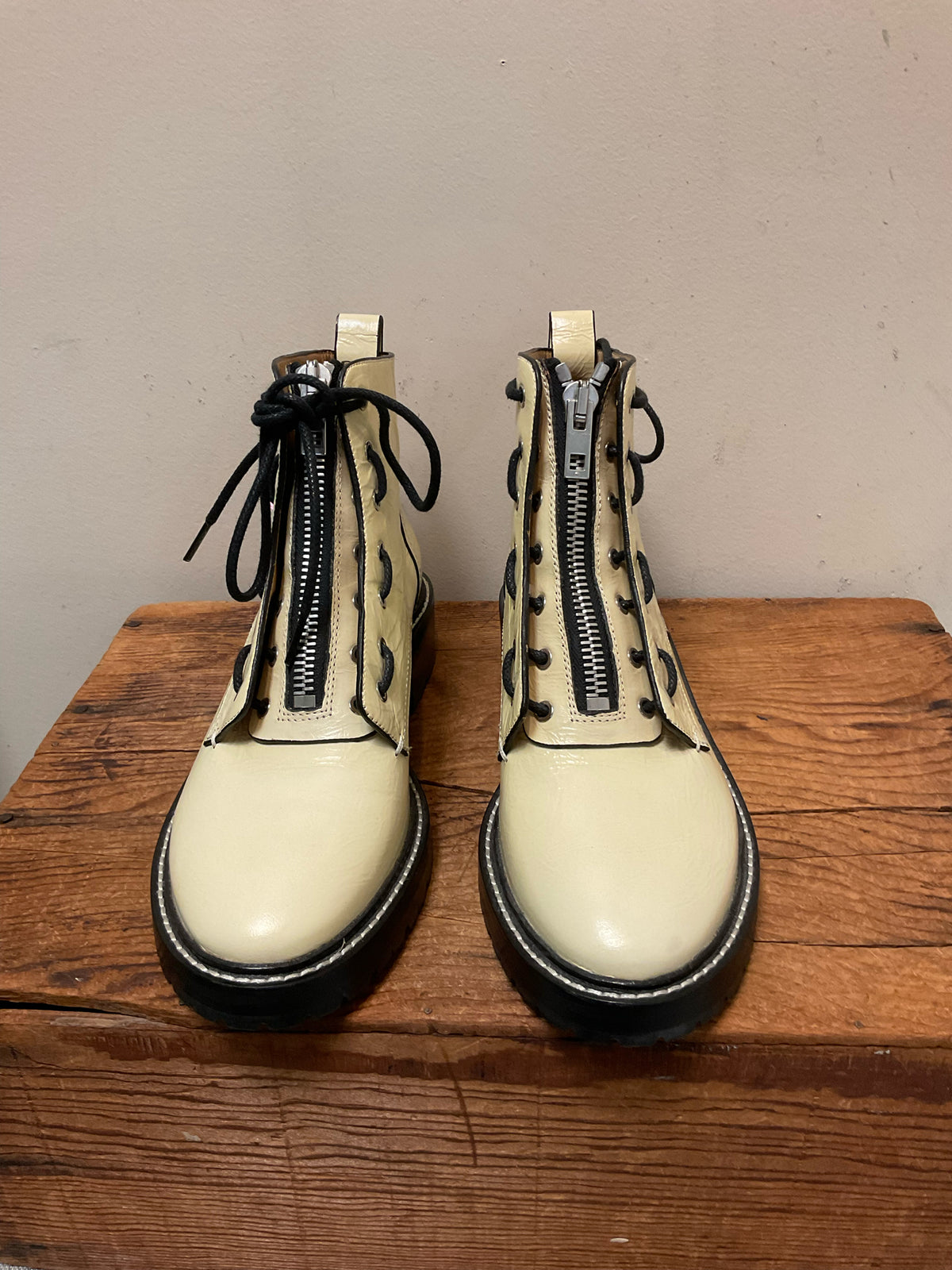 6 RAG&BONE Cream Boots