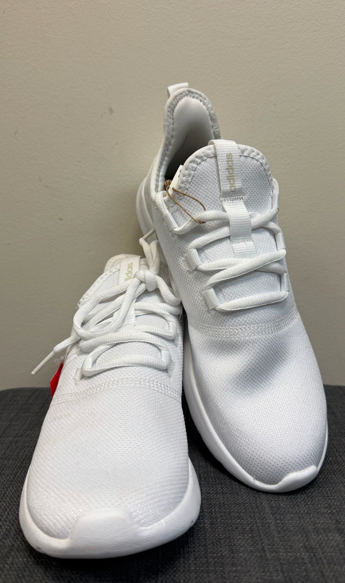 9 ADIDAS White Sneakers