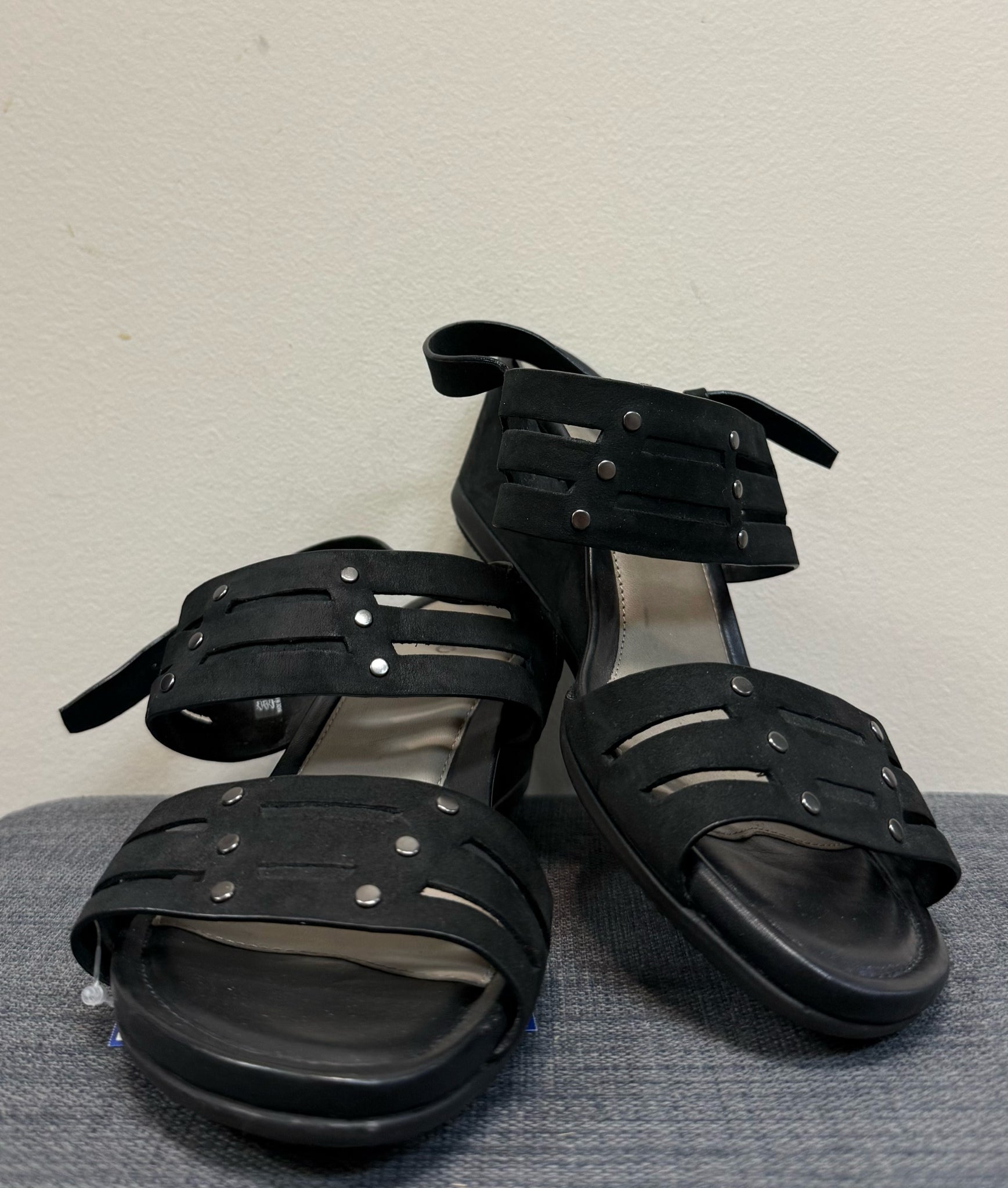 8 ECCO Black Wedges