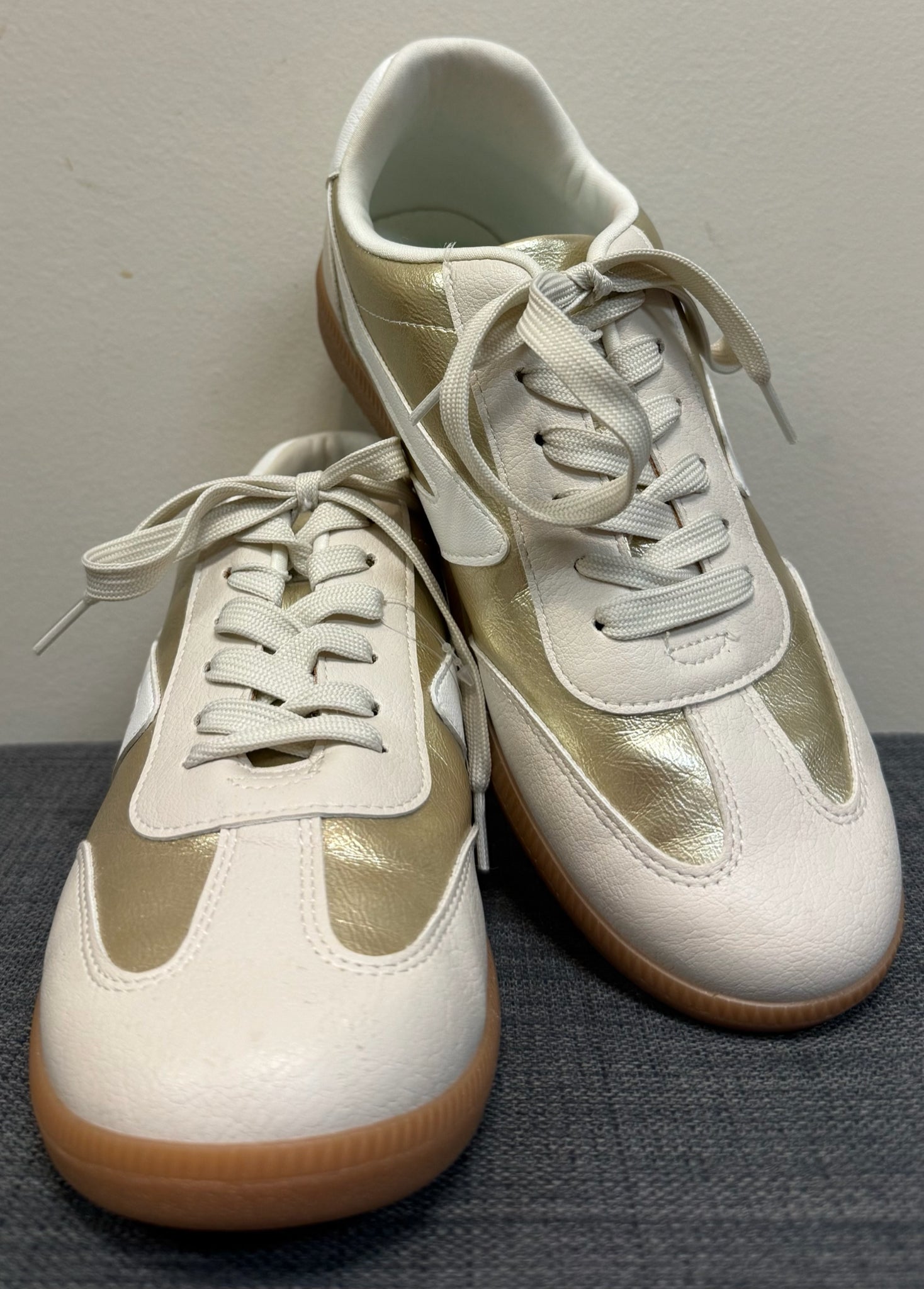 8 DOLCE VITA CREAM AND GOLD SHOES